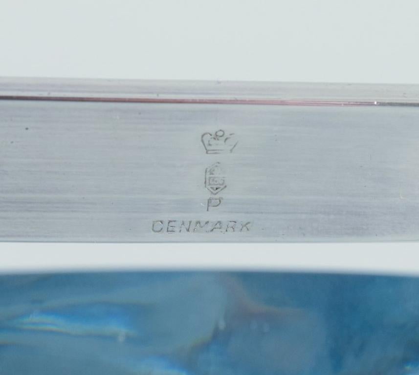 Dänisches Design. Modernistischer Eiskübel aus Kunstglas mit silbernem Griff.  (Glaskunst) im Angebot