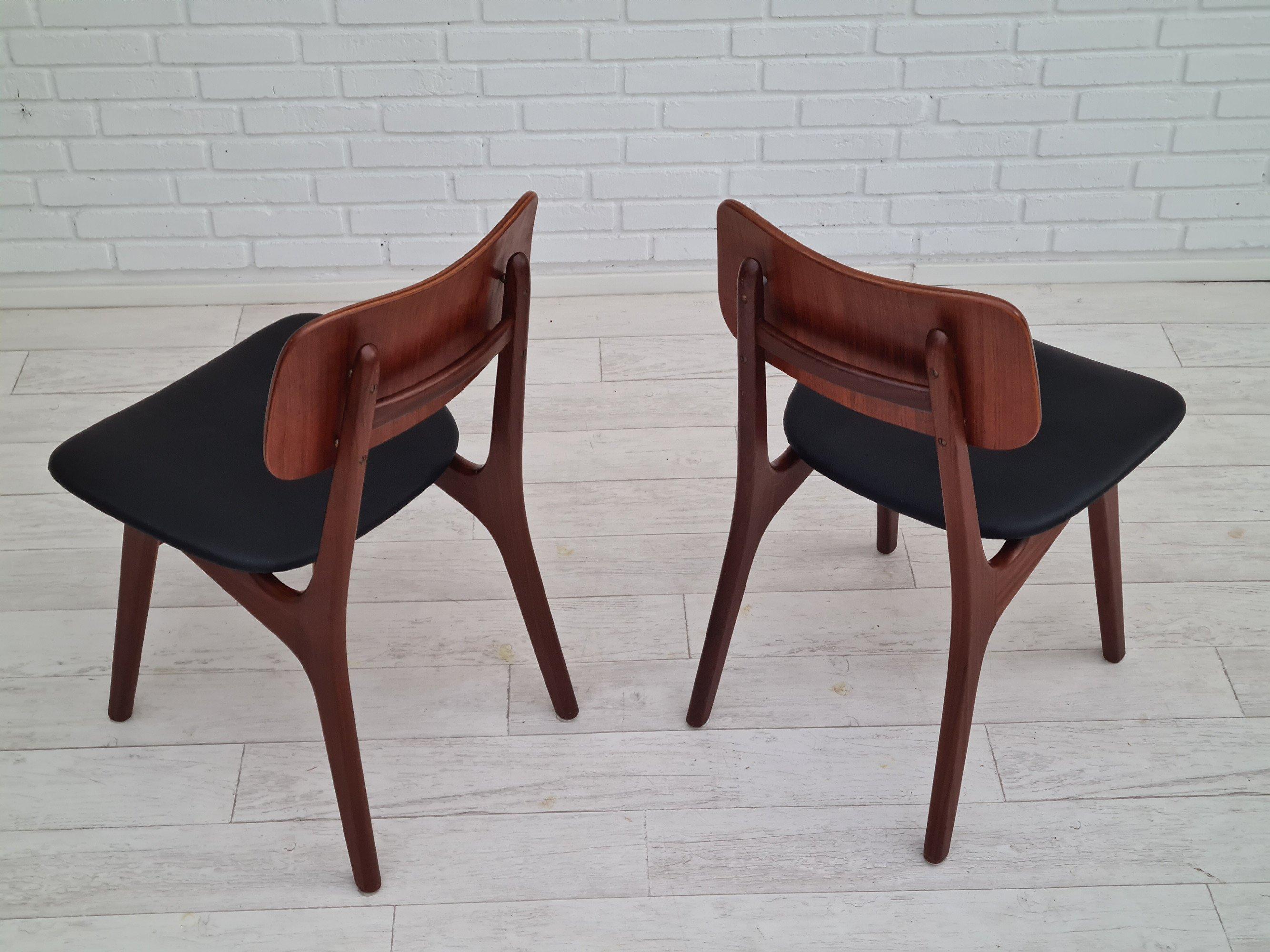 Danish design, Pair of chairs, Ib Kofod-Larsen, 60s, model 74 12