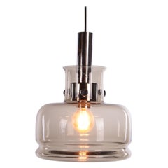 Lampe à suspension au design danois en verre fumé de Vitrika, années 1960