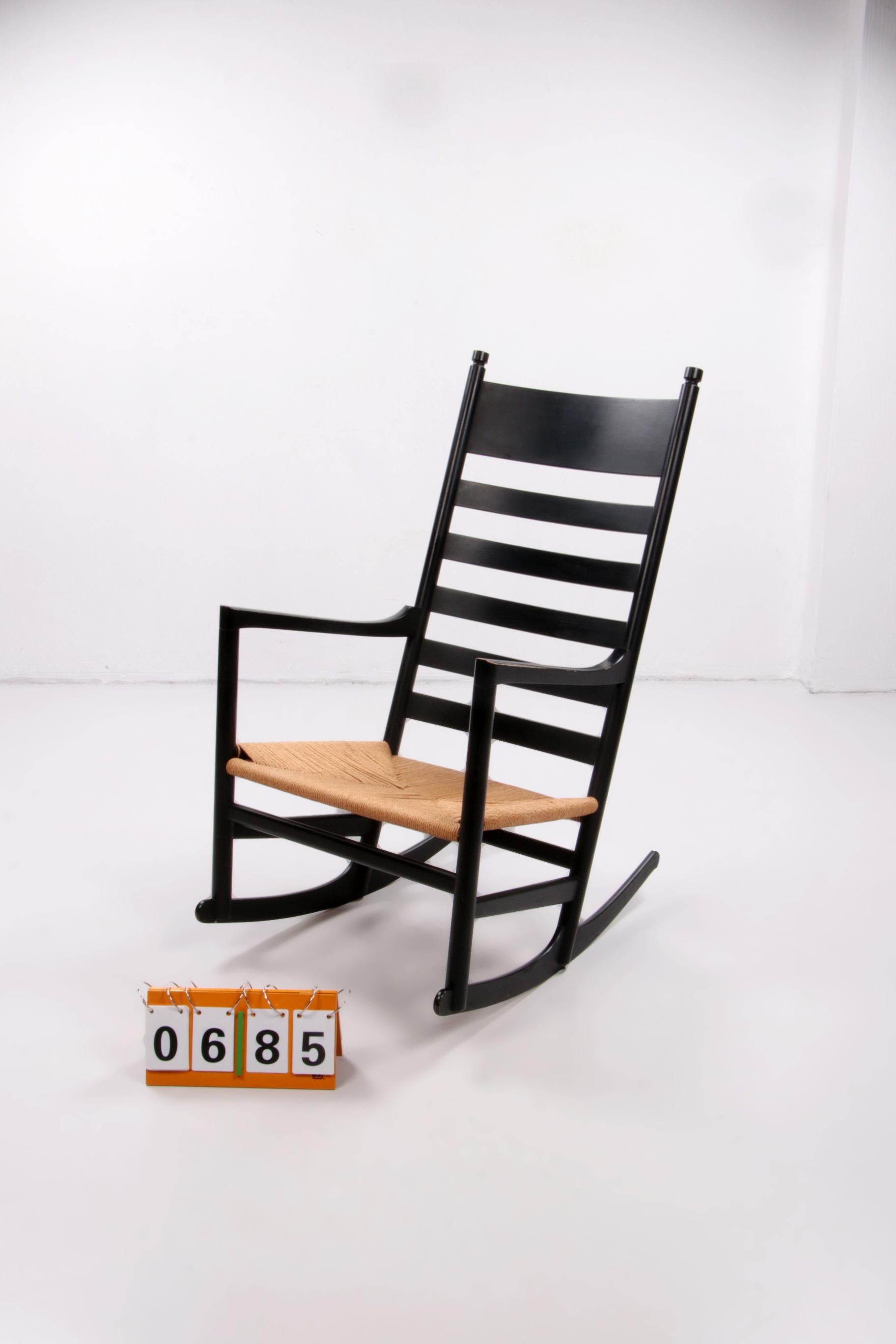 Danish Design Rocking Chair Design by Hans.J.Wegner Model Ch45 For Sale 8