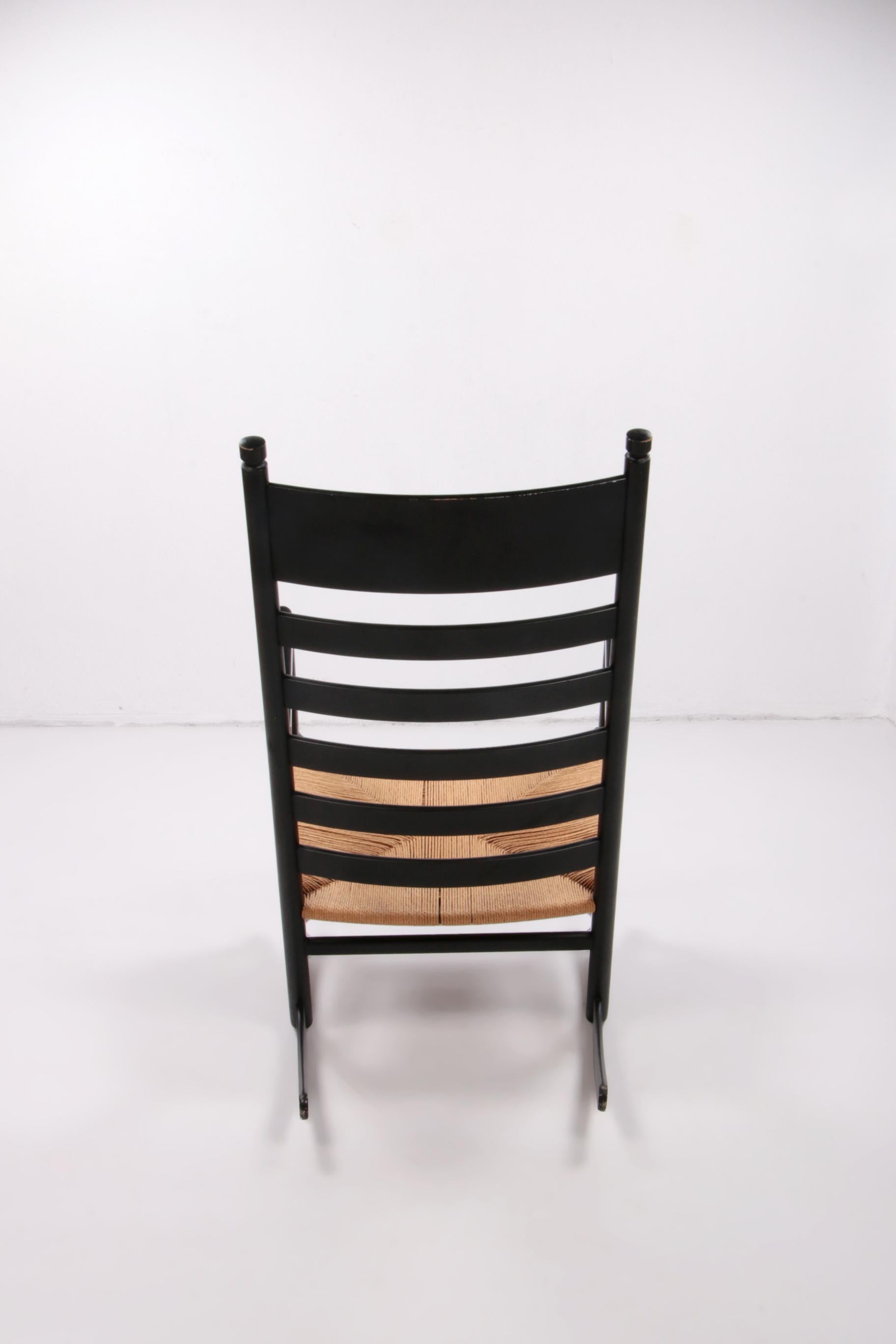 Fauteuil à bascule au design danois de Hans.J.Wegner, modèle Ch45 Excellent état - En vente à Oirlo, LI