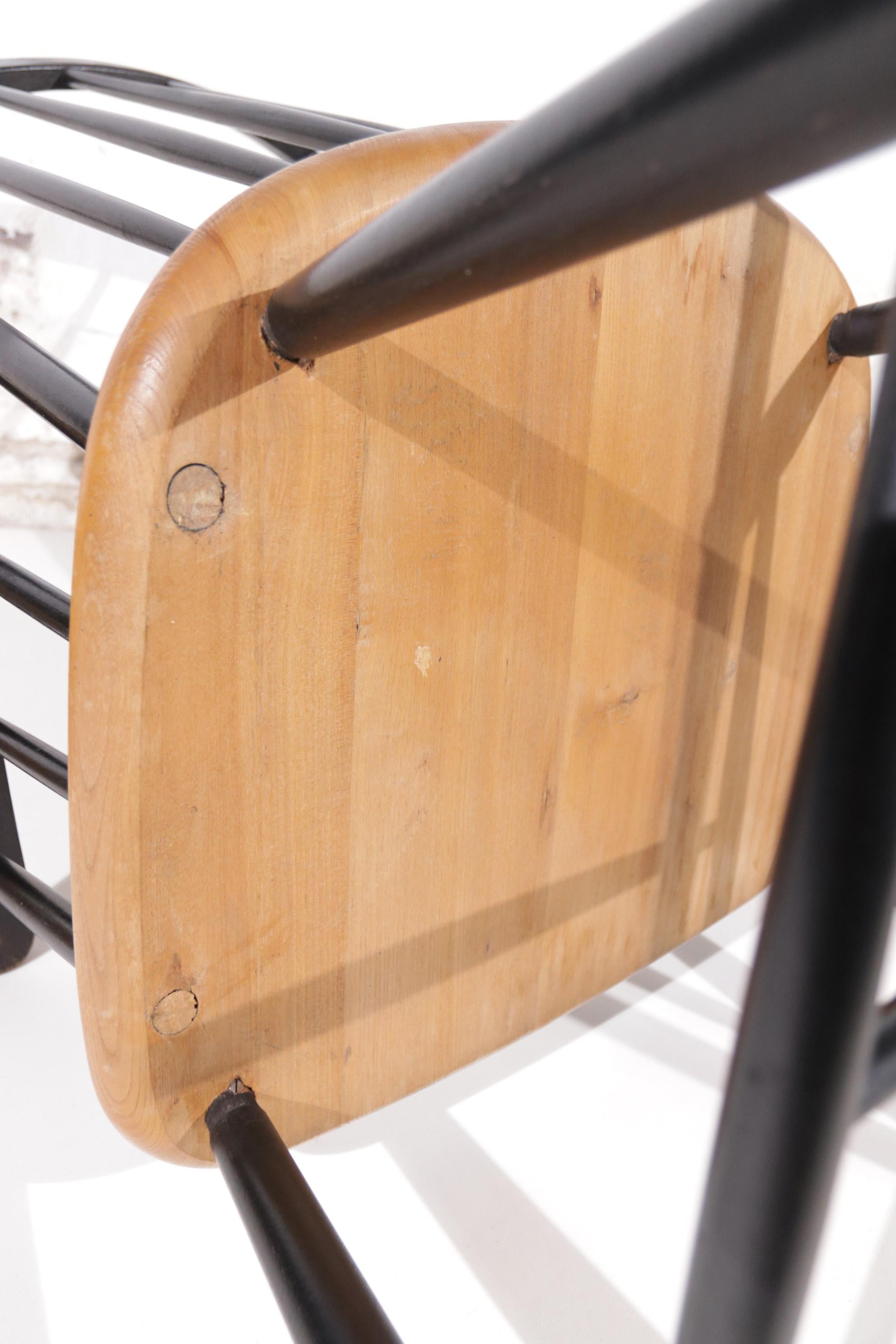 sedia a dondolo design scandinavo