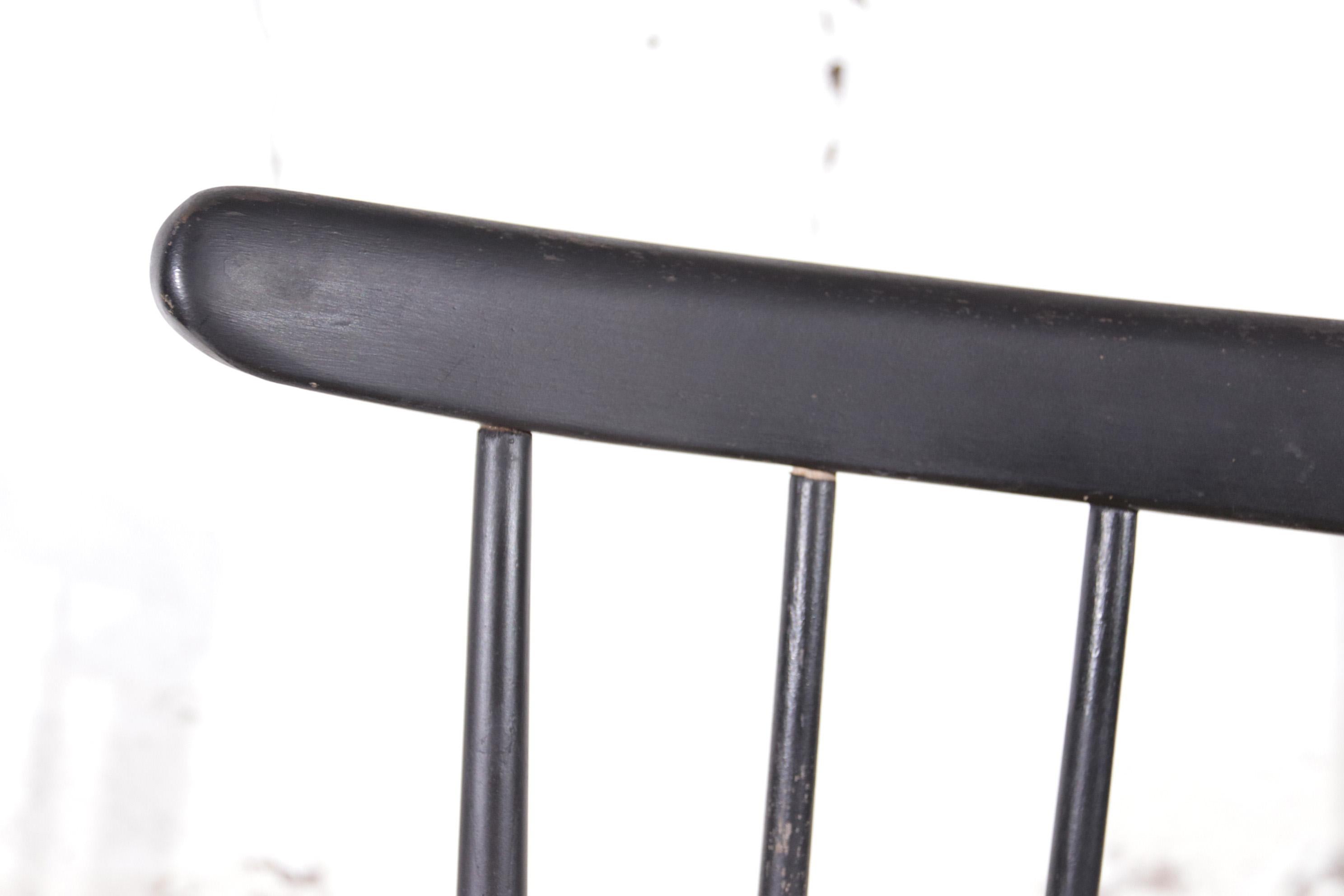 Finlandese Sedia a dondolo di design danese Ilmari Tapiovaara Modello Fanett Scandinavo, anni '60 in vendita