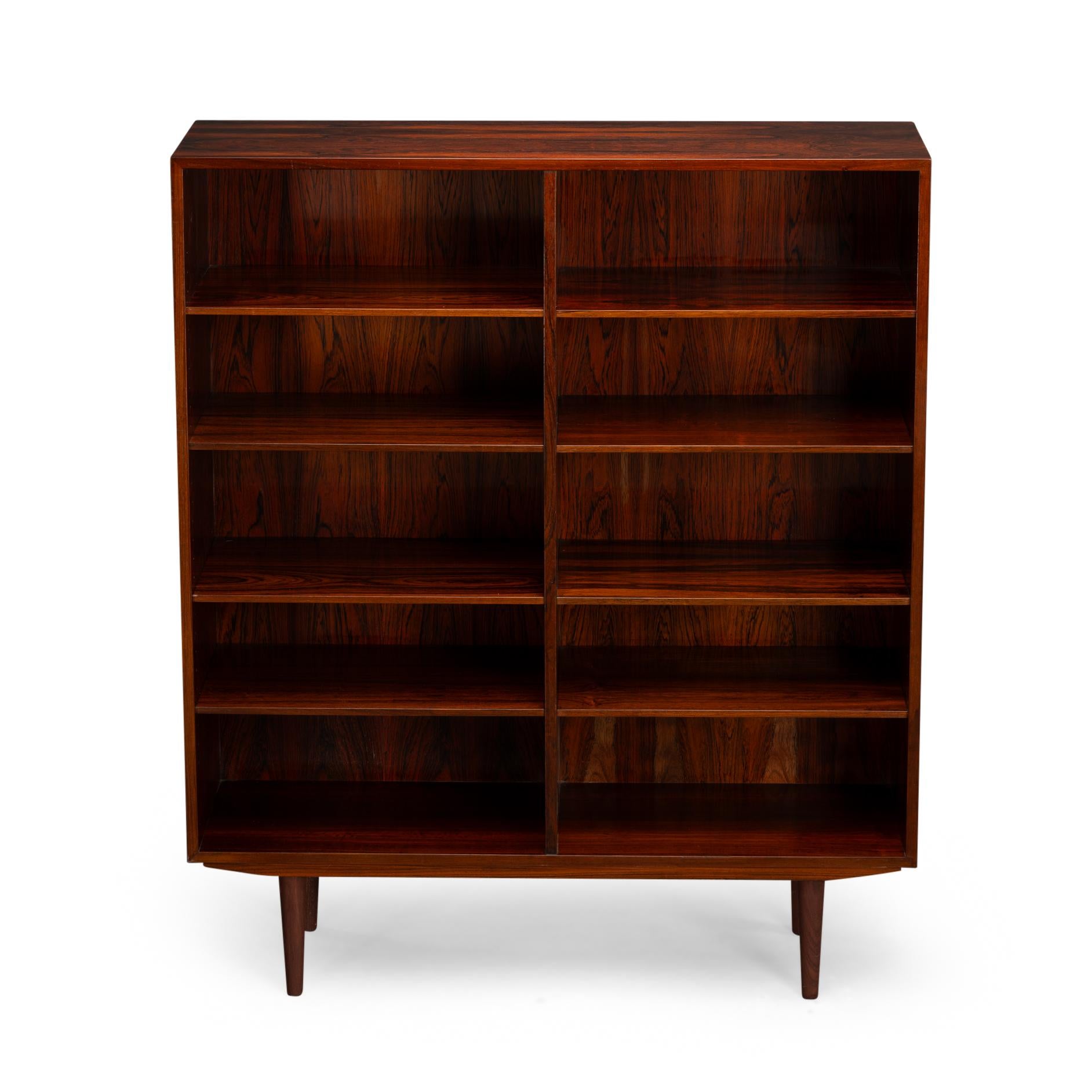 Danish Design Rosewood Bookcase Model 6 by Omann Jun Mobelfabrik, 1960s Chapado en venta