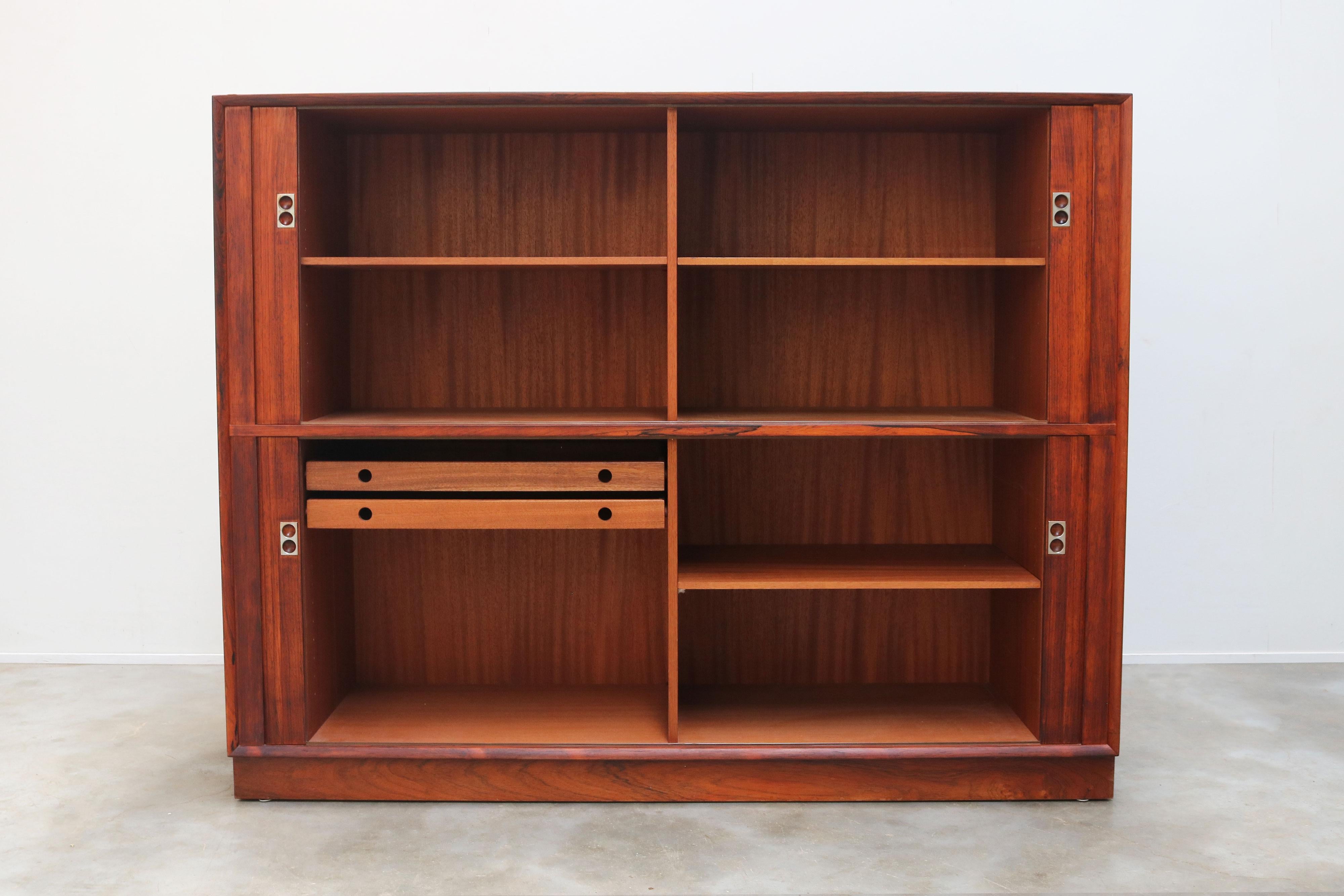 Credenza di design danese in palissandro di Arne Vodder per Sibast 1958 Danimarca Palissandro In condizioni buone in vendita a Ijzendijke, NL