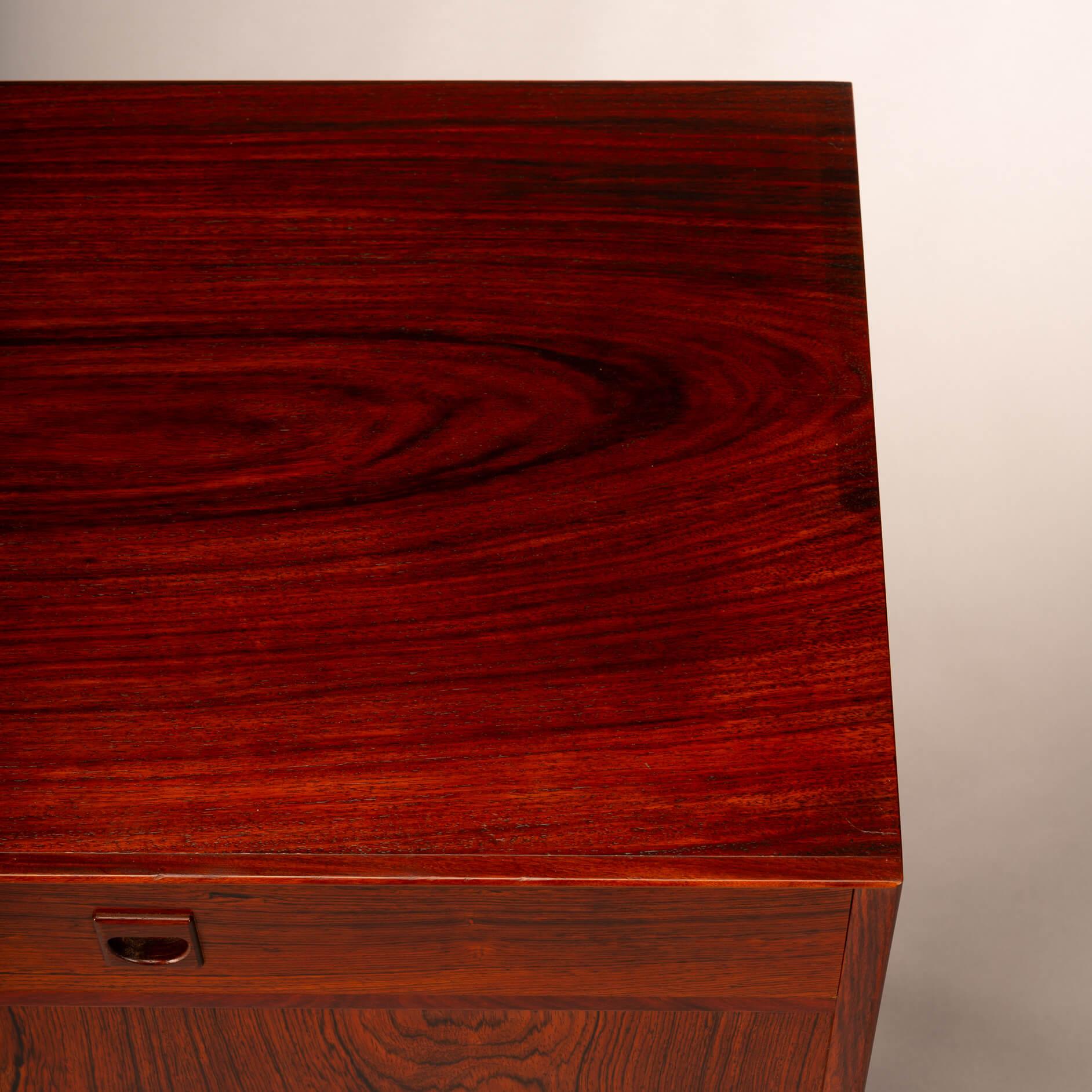 Credenza Small Design danese in palissandro di E Brouer per Brouer Møbelfabrik, anni '60 in vendita 4