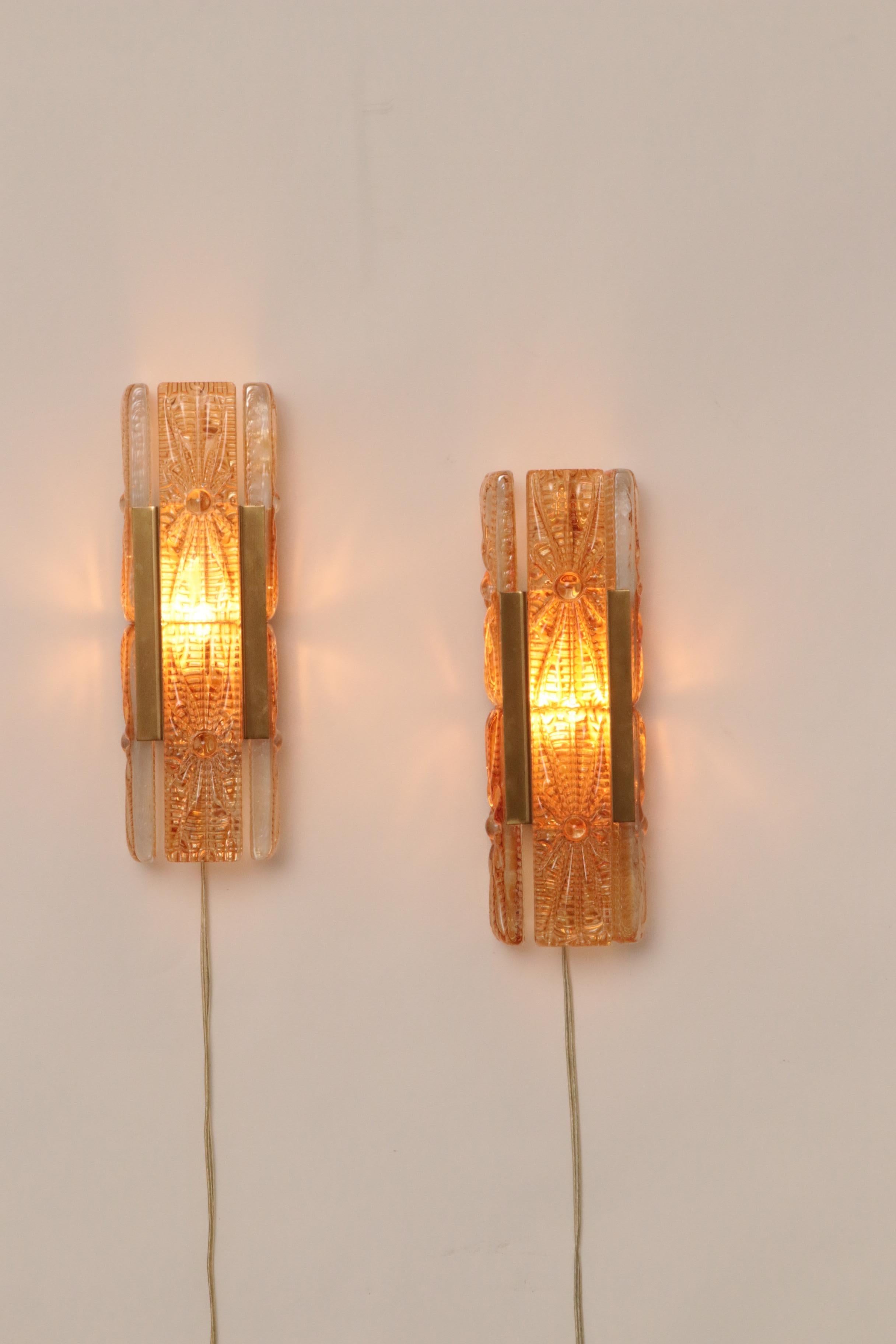 Mid-20th Century Danish Design set Vitrika Aladdin Wall Lamps, Denmark 1960s