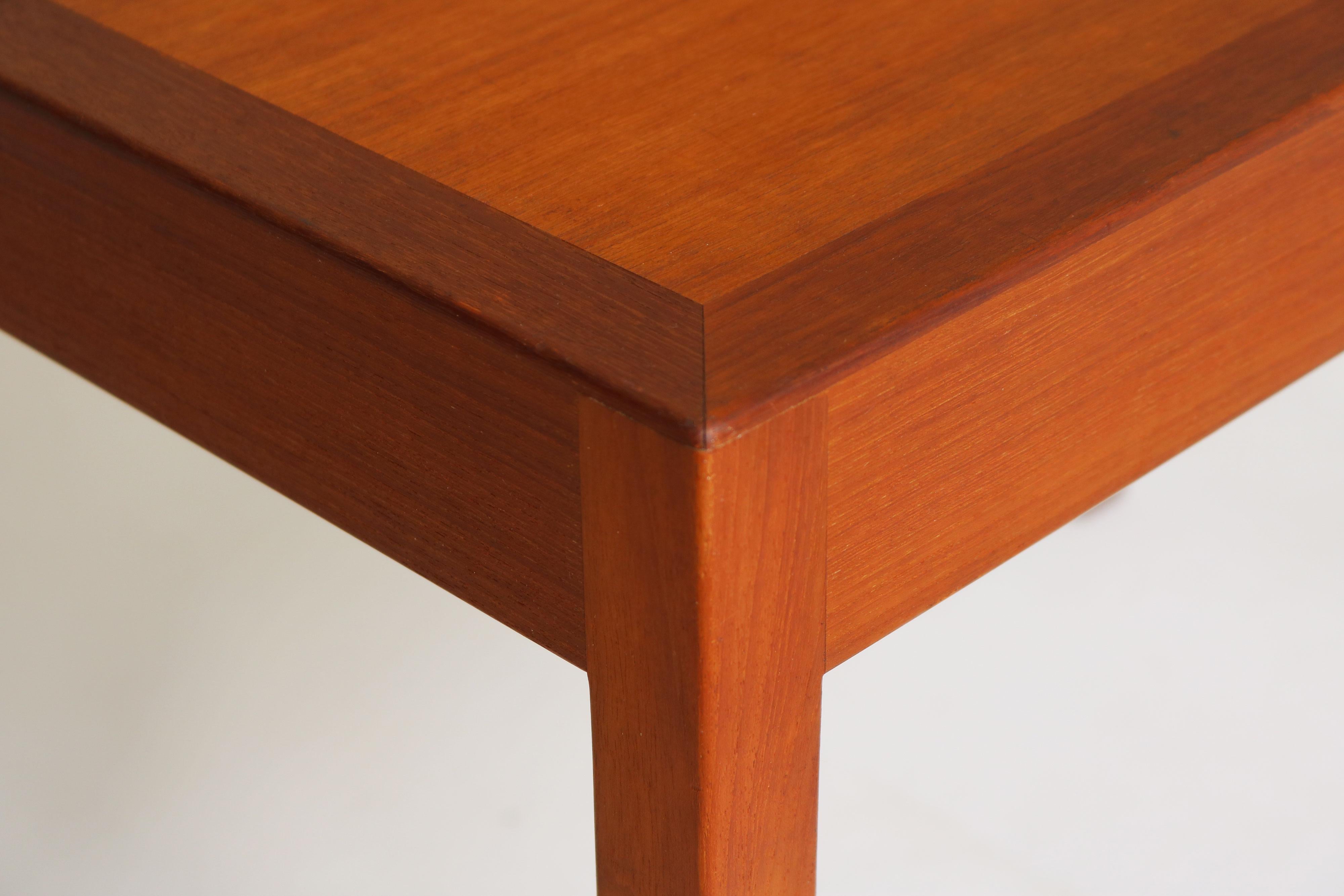 Fait main Table basse danoise design de Hans J. Wegner pour Andreas Tuck, 1960 en vente