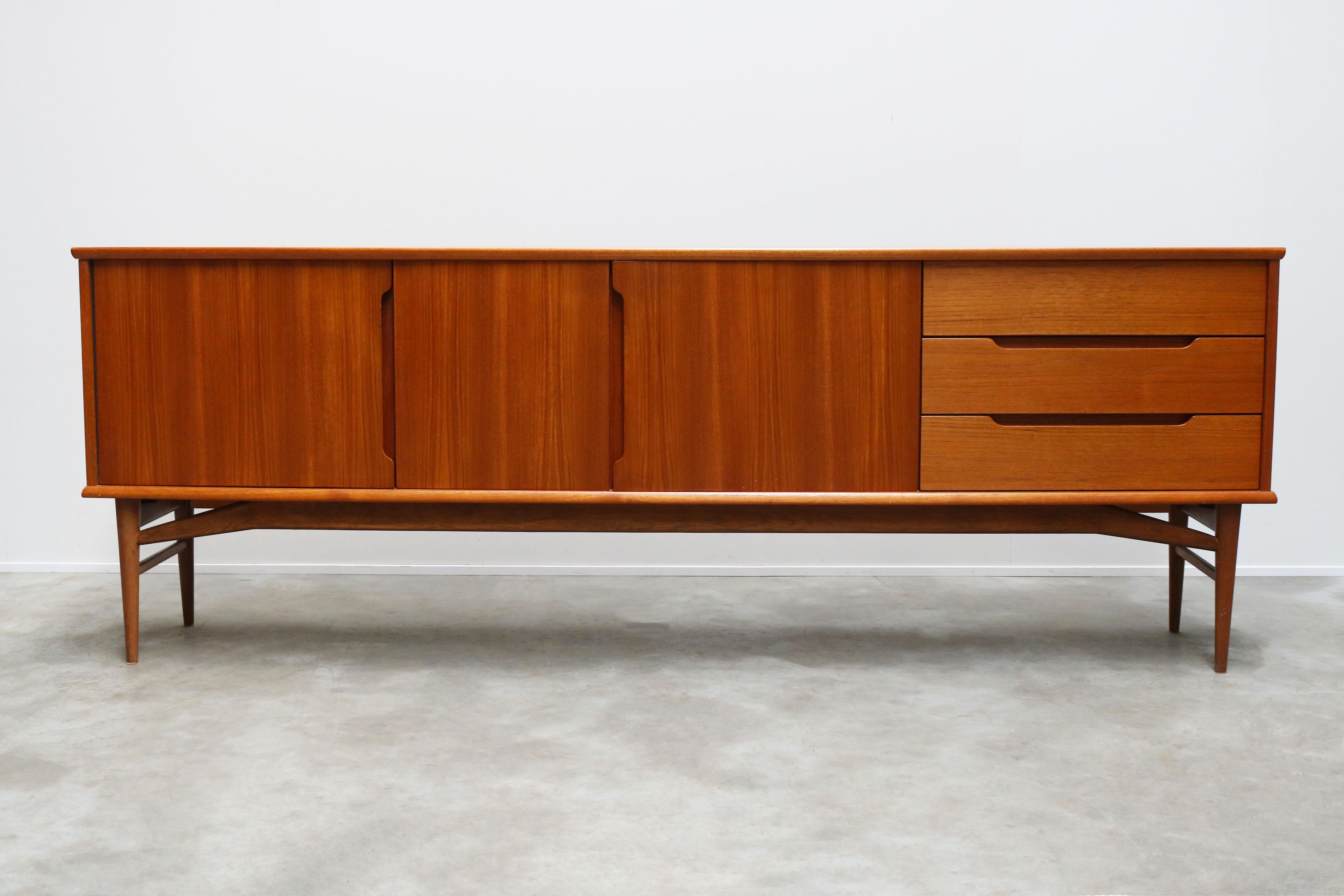 Dänisches Sideboard / Anrichte im dänischen Design von Borge Mogensen für Fredericia, 1950er Jahre, Teakholz 5