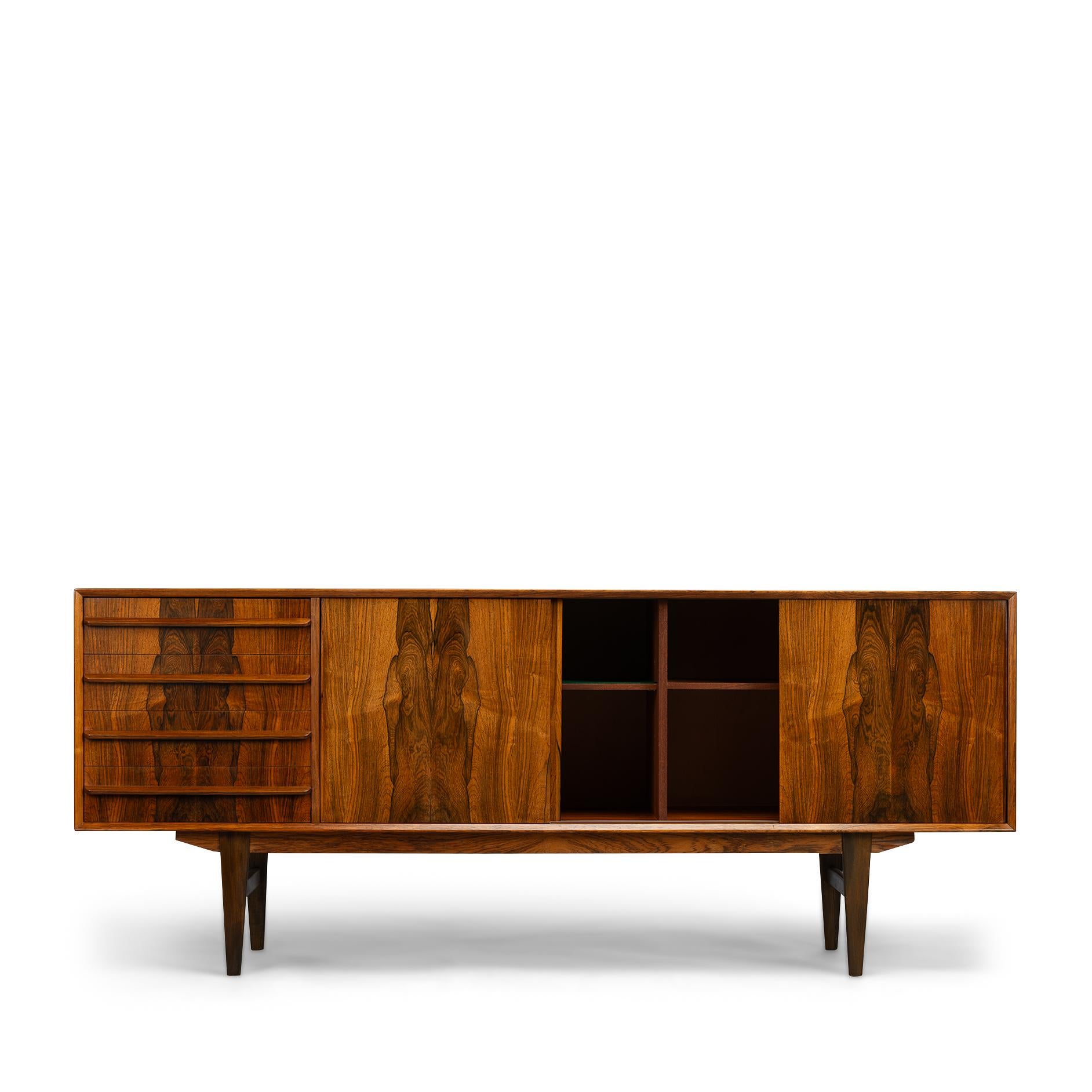 Veneer Danish Design Sideboard in Brazilian Rosewood, 1960s