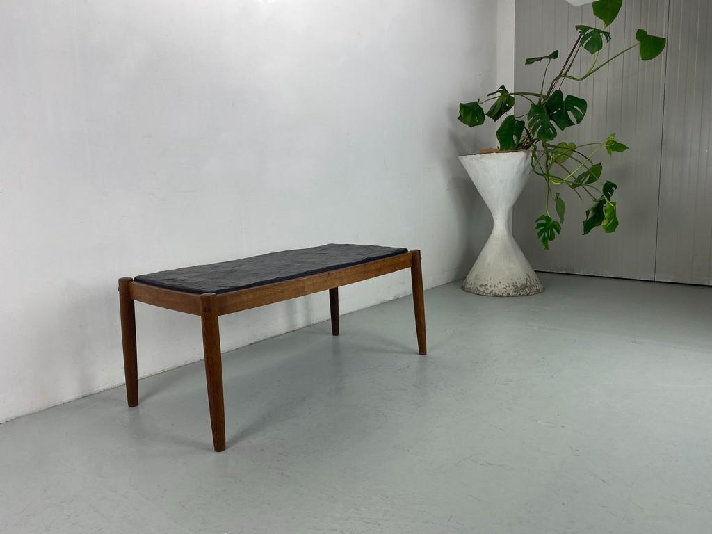 Danish Design slate top coffee table - Magnus Olesen 1960 For Sale 6