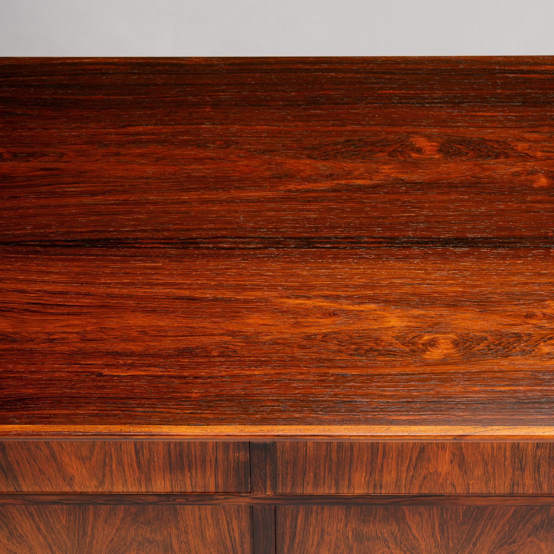 Petit buffet danois en bois de rose, années 1960 6