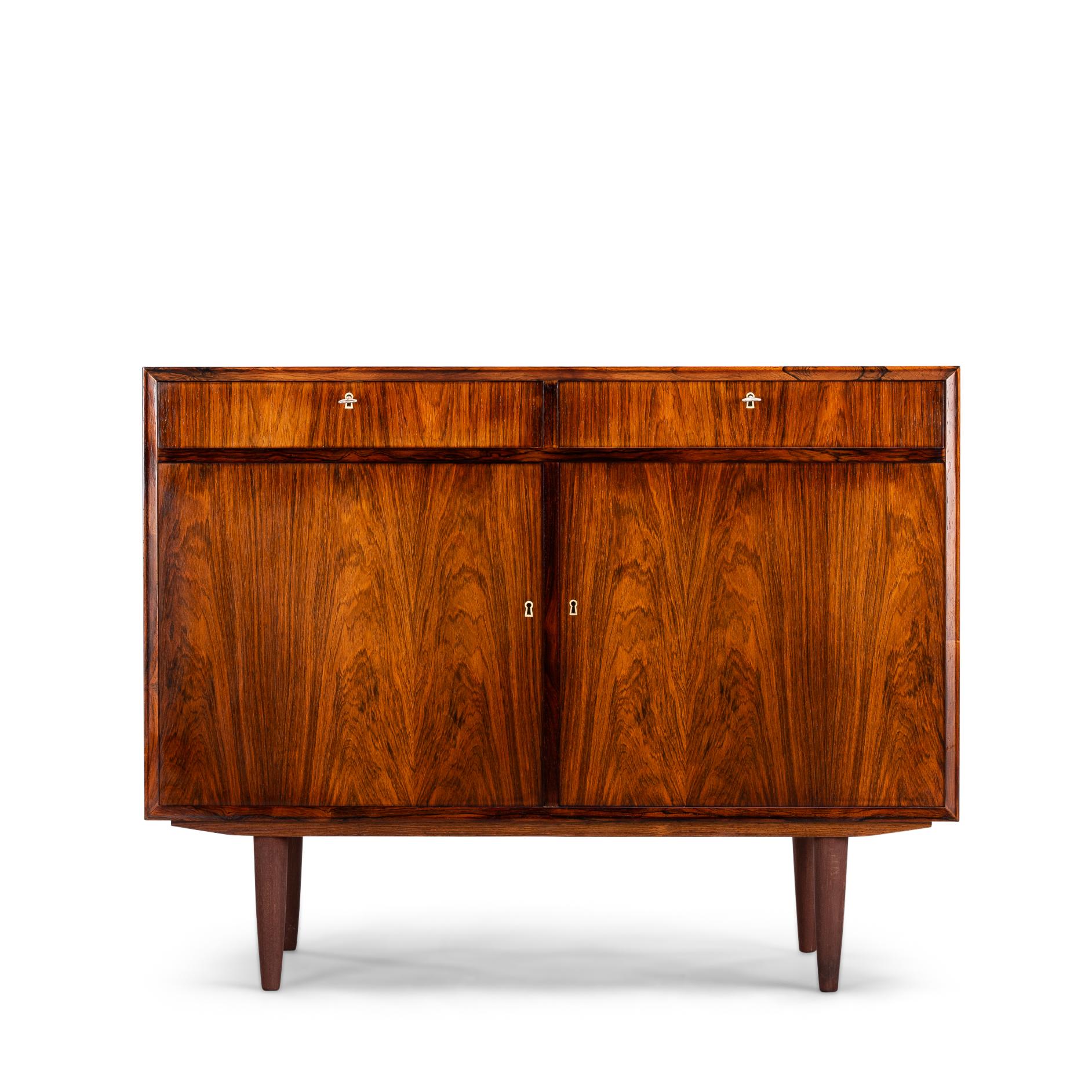 Petit buffet danois en bois de rose, années 1960 8