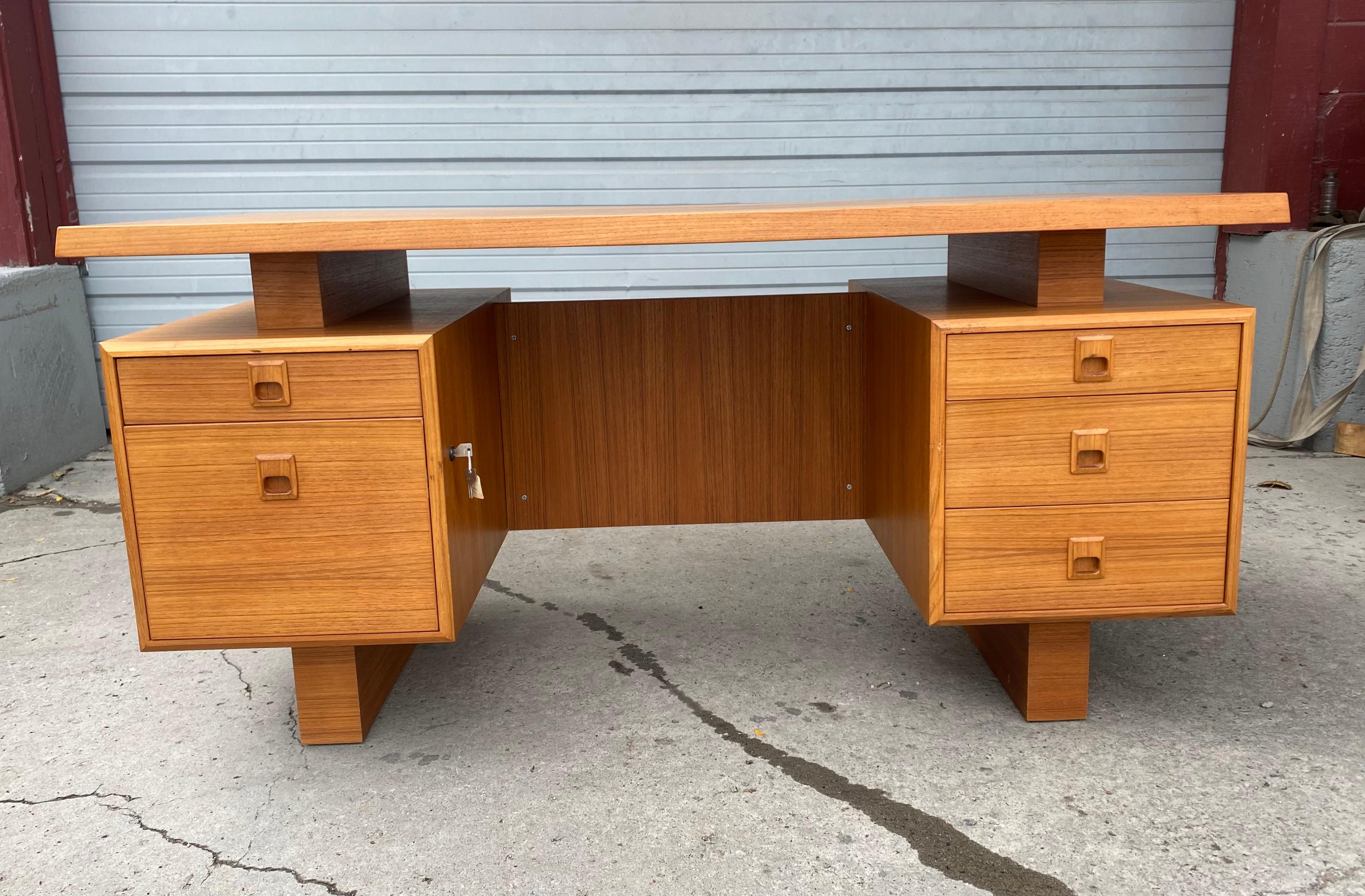 Danish Design, Teak Architectural Executive Floating Desk by Mobican 4