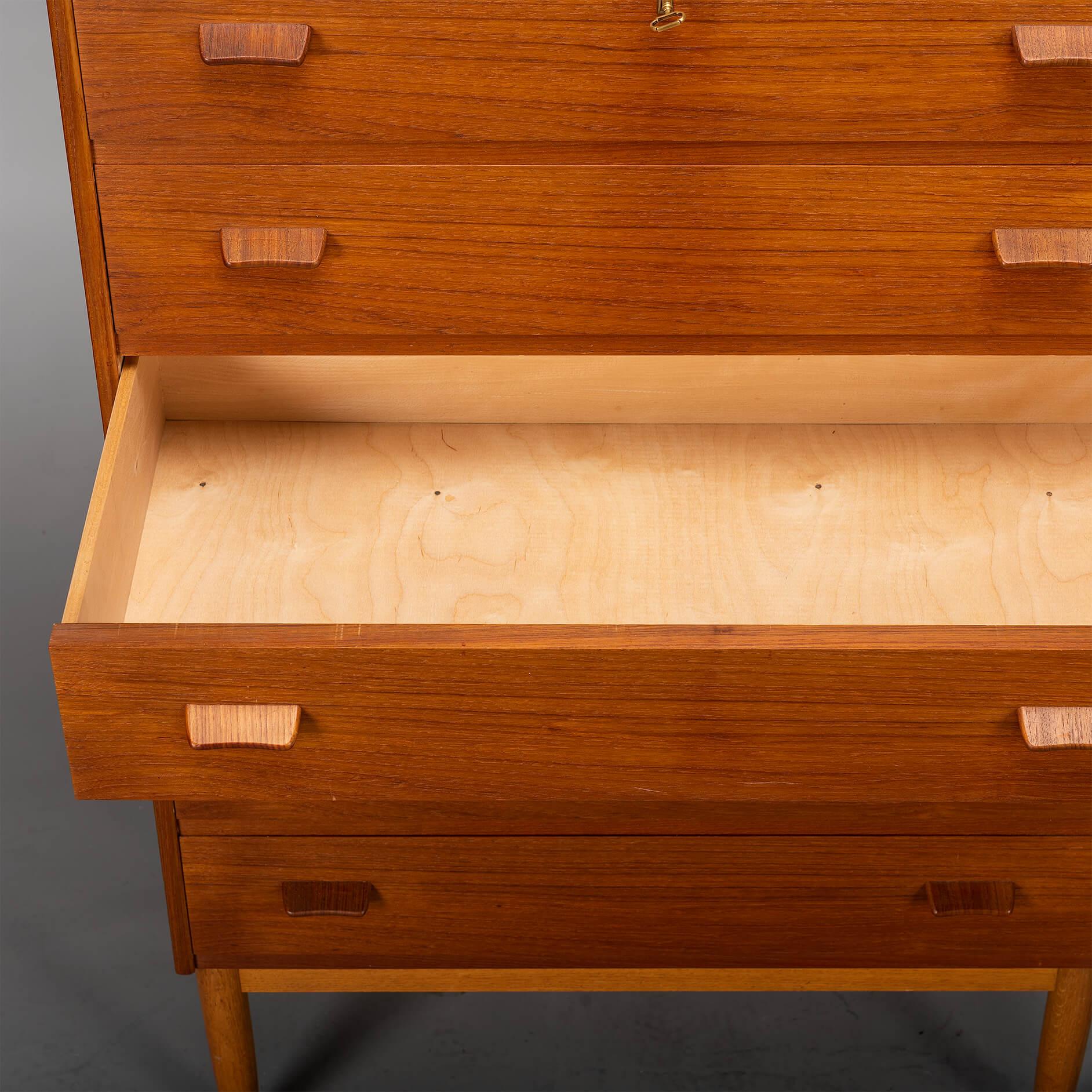 Danish Design Teak Chest of Drawers by Munch, 1960s For Sale 6