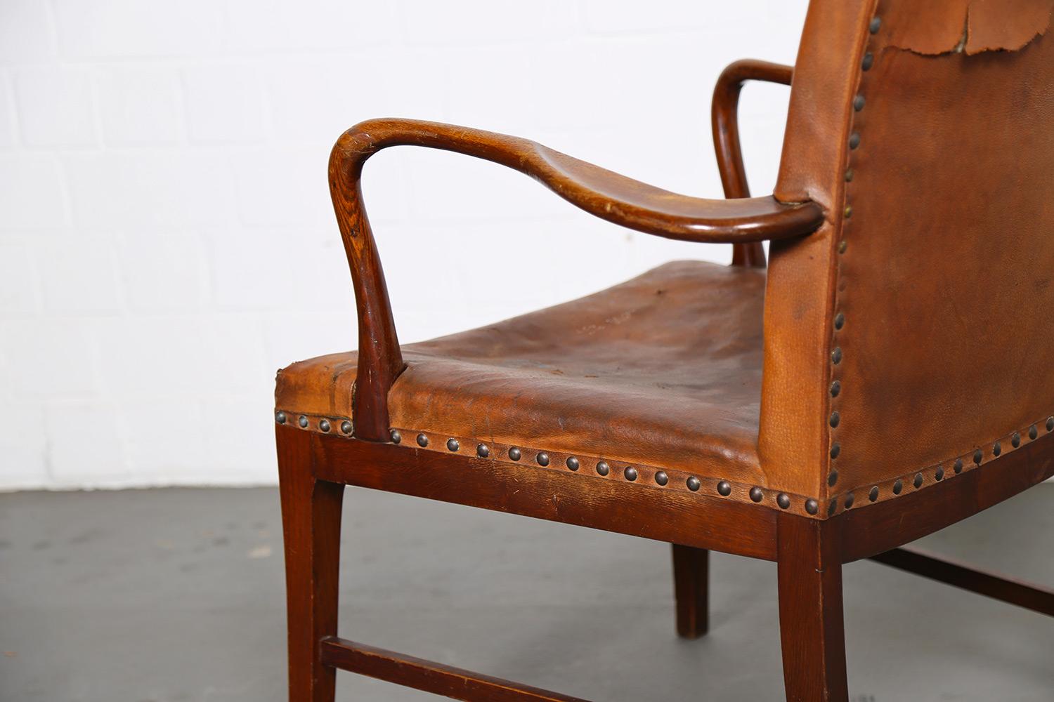 Danish Design Vintage Leather Armchair in the Manner of Frits Henningsen For Sale 10