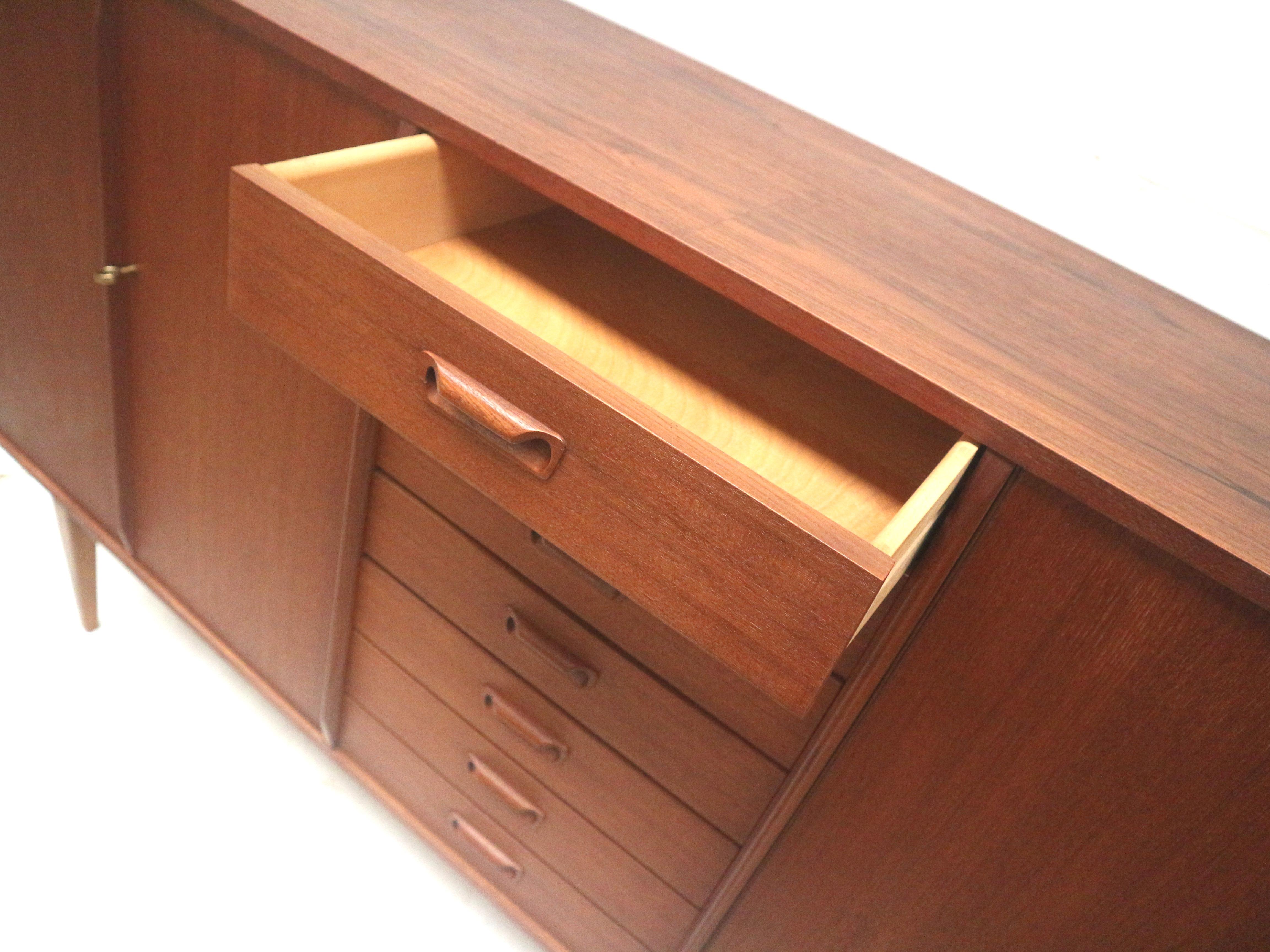 Danish design vintage sideboard made of teak from the 1960s For Sale 3
