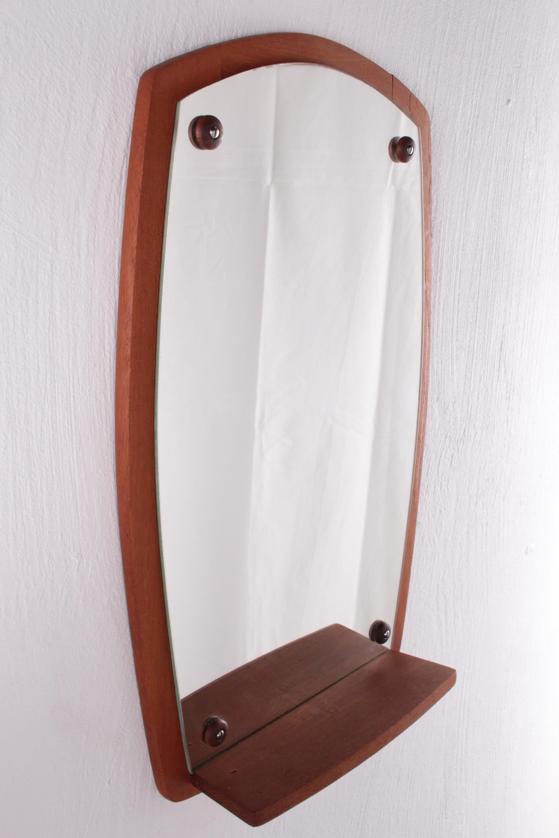 Danish Design Wall Mirror with Shelf Teak, 1960 In Good Condition In Oostrum-Venray, NL