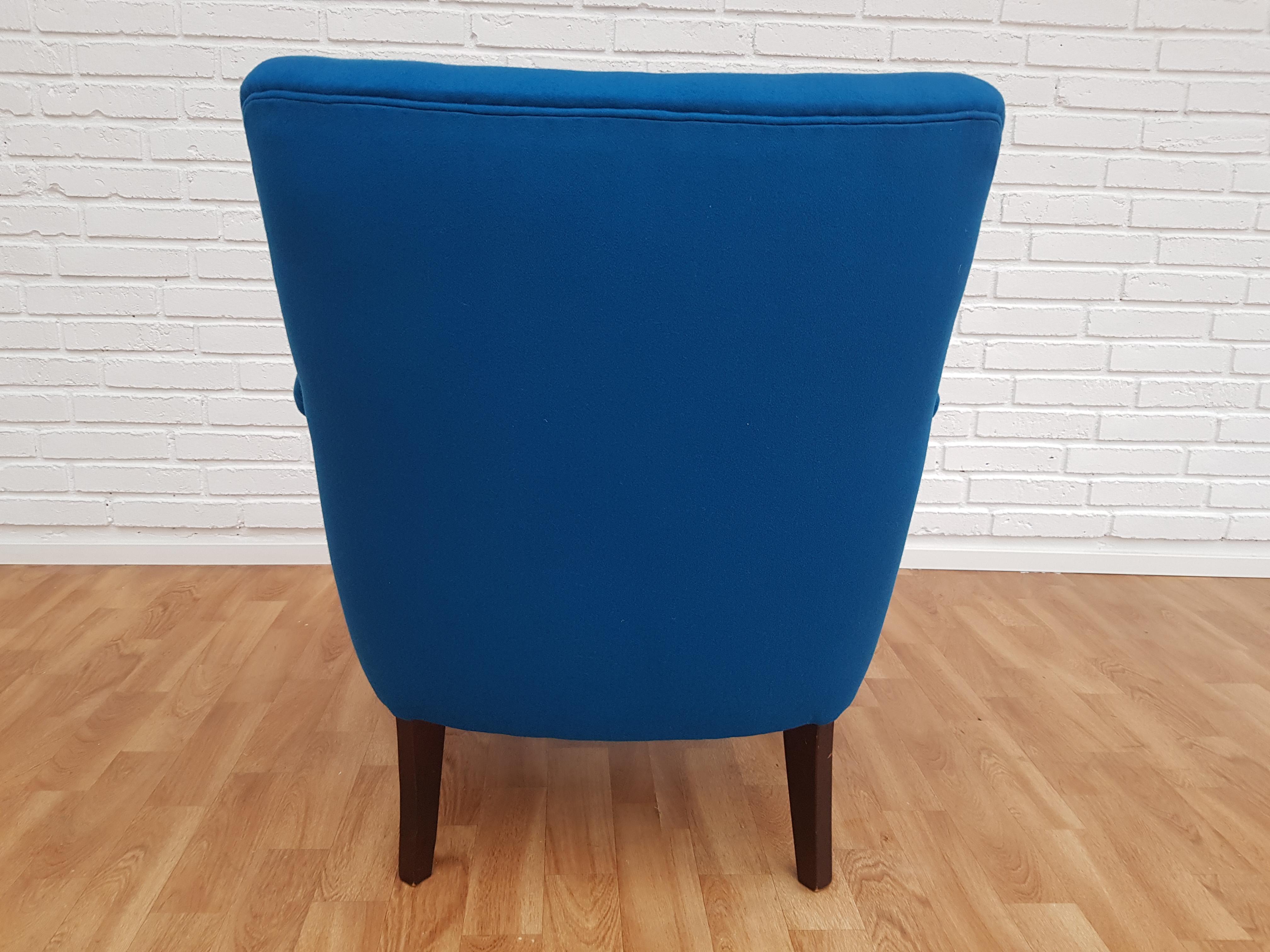 Danish Designed Armchair, 1970s, Wool, Beech, Completely Restored For Sale 5