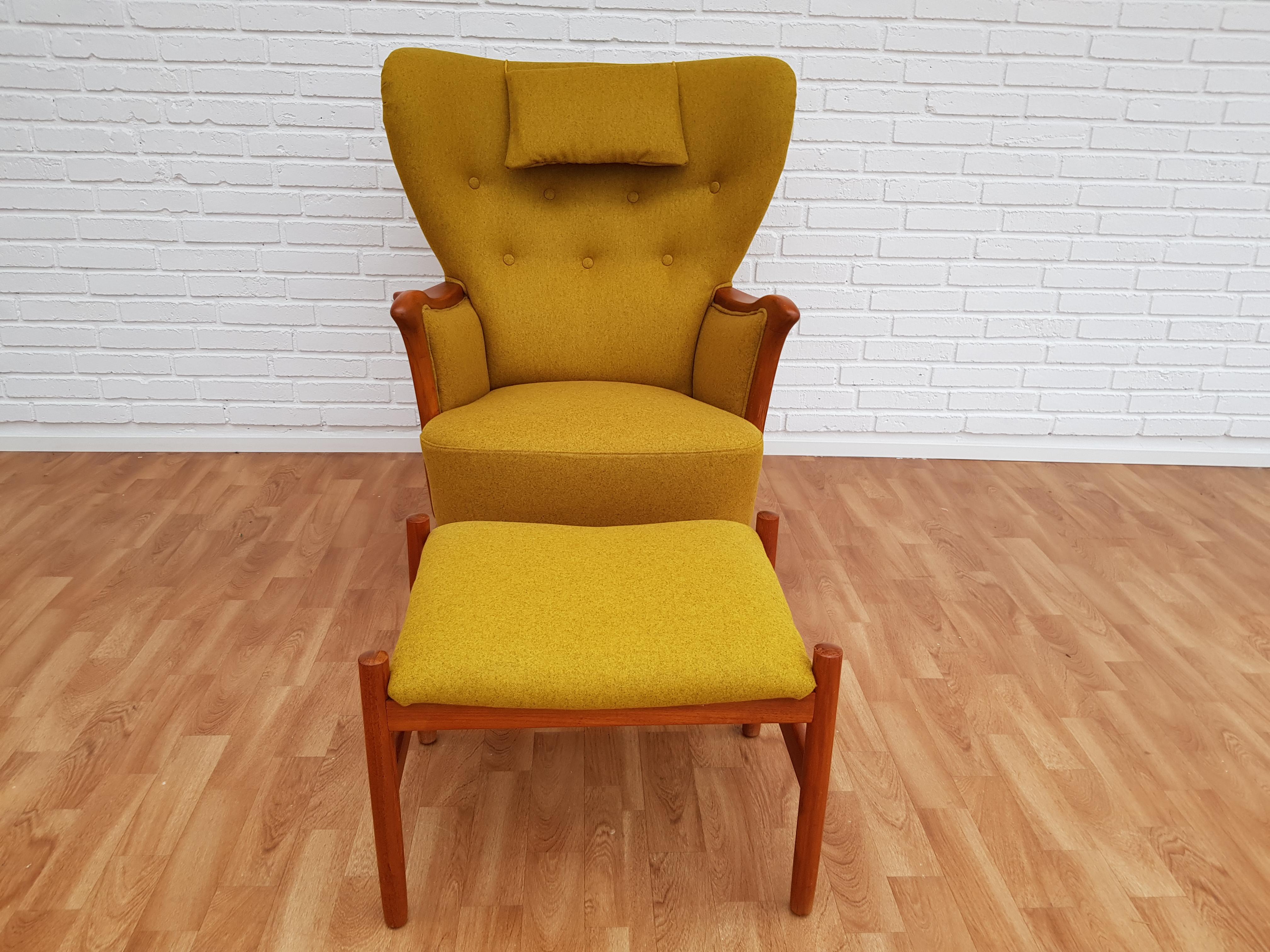 Danish Lounge Chair, 1960s, Wool, Beech, Completely Restored In Good Condition In Tarm, DK