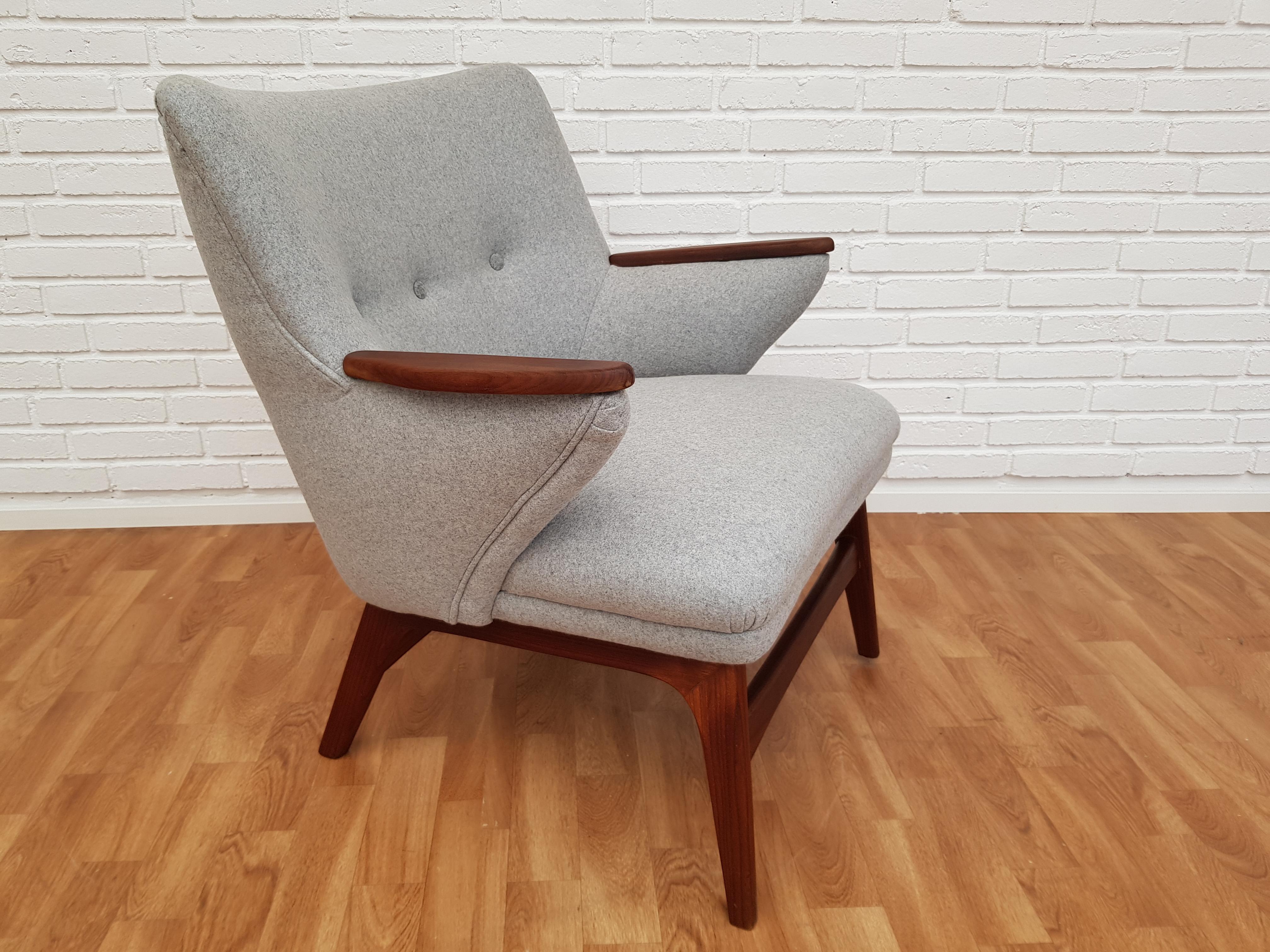 Danish Designed Sofa Set, Teak Wood, Wool, Completely Restored, 1960s 4
