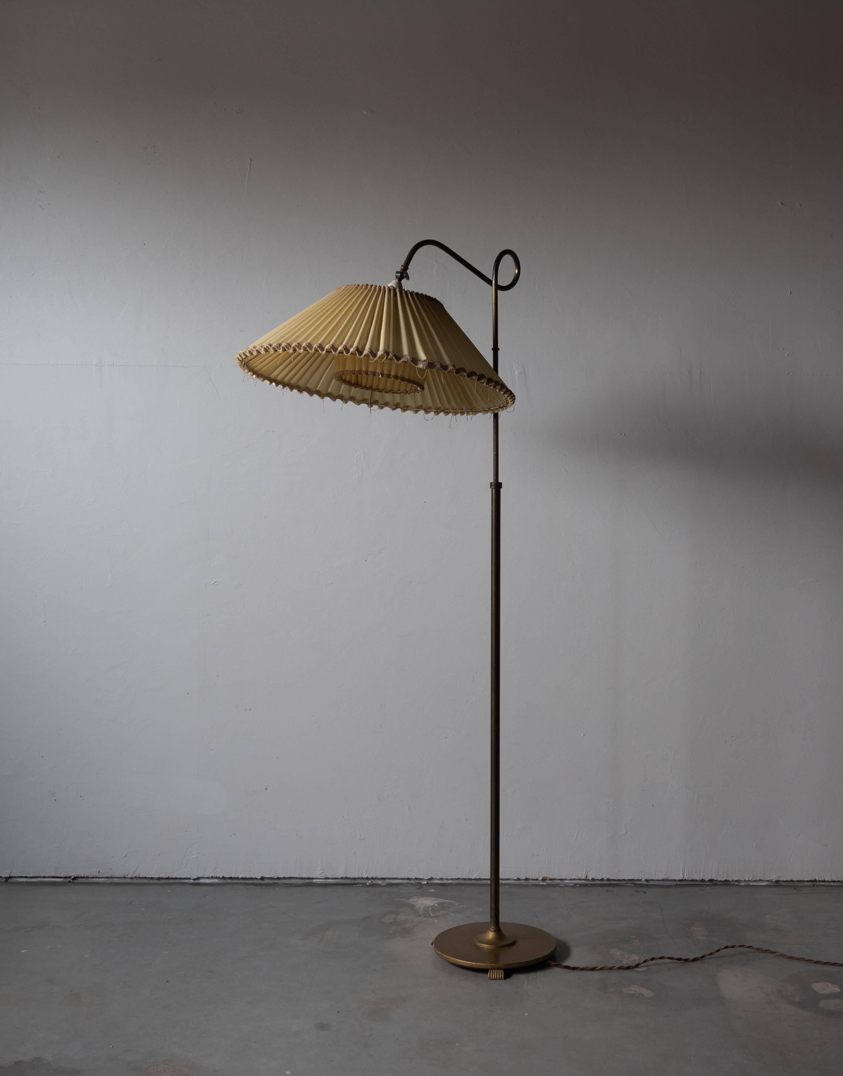 Danish Designer, Adjustable Floor Lamp, Brass, Fabric, Denmark, 1940s In Good Condition In High Point, NC