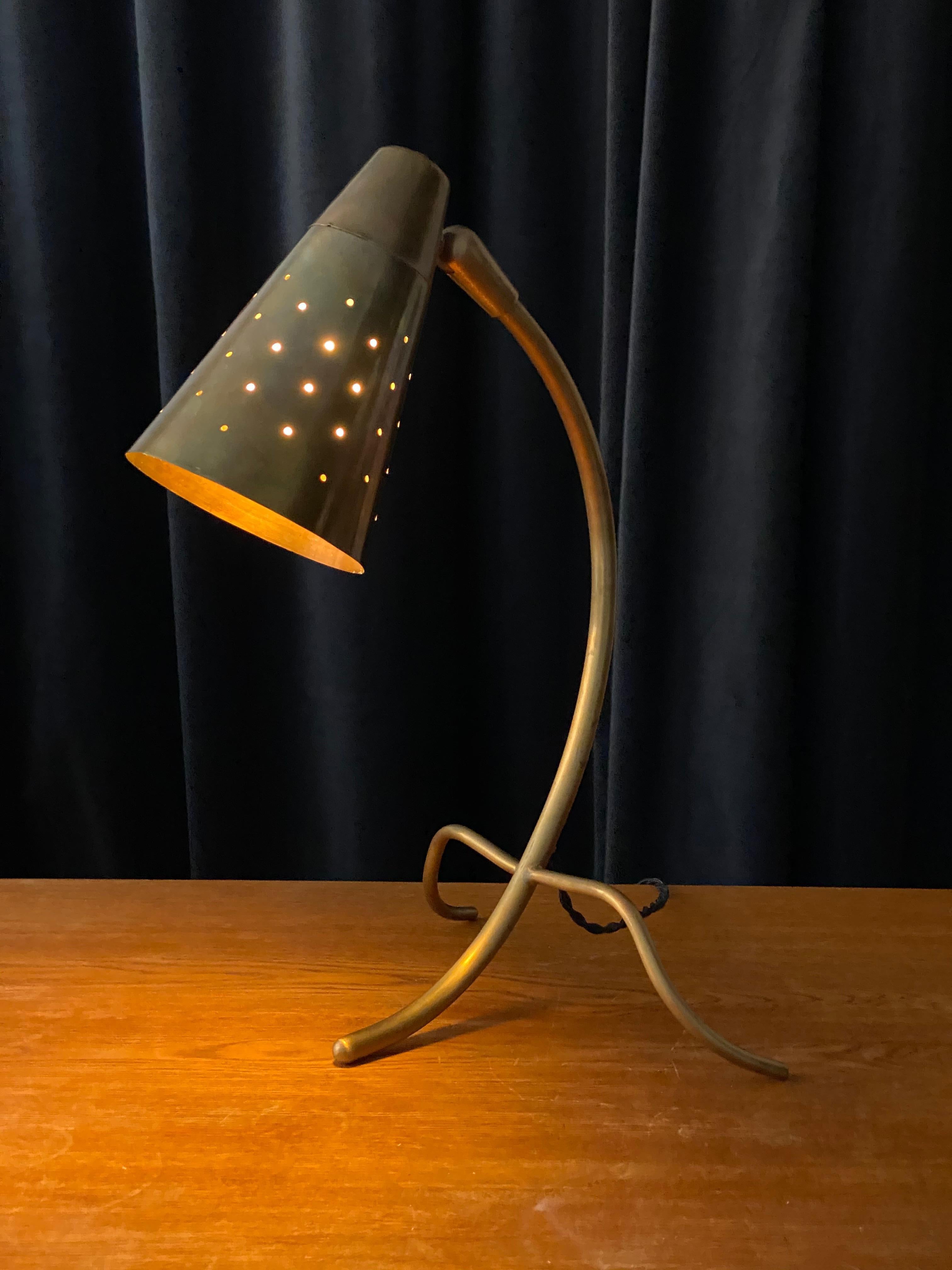 An early modernist table lamp. Designed by an unknown danish designer. In a highly artistic style blended with a functionalist expression.

Other designers of the period include Vilhelm Lauritzen, Frits Schlegel, Paavo Tynell, Hans Bergström, and