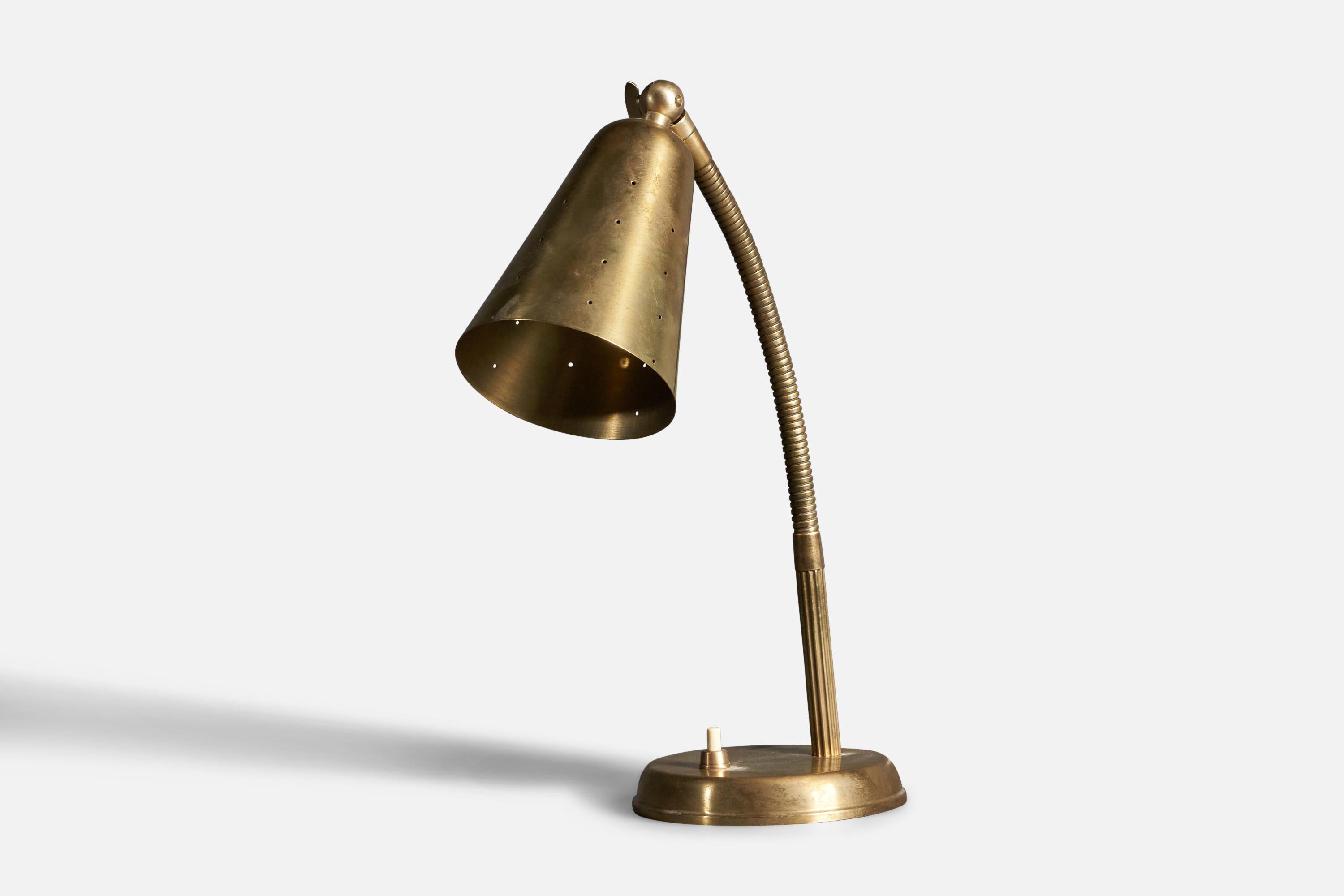 Danish Designer, Adjustable Modernist Table Lamp, Brass, Denmark, 1940s In Good Condition For Sale In High Point, NC