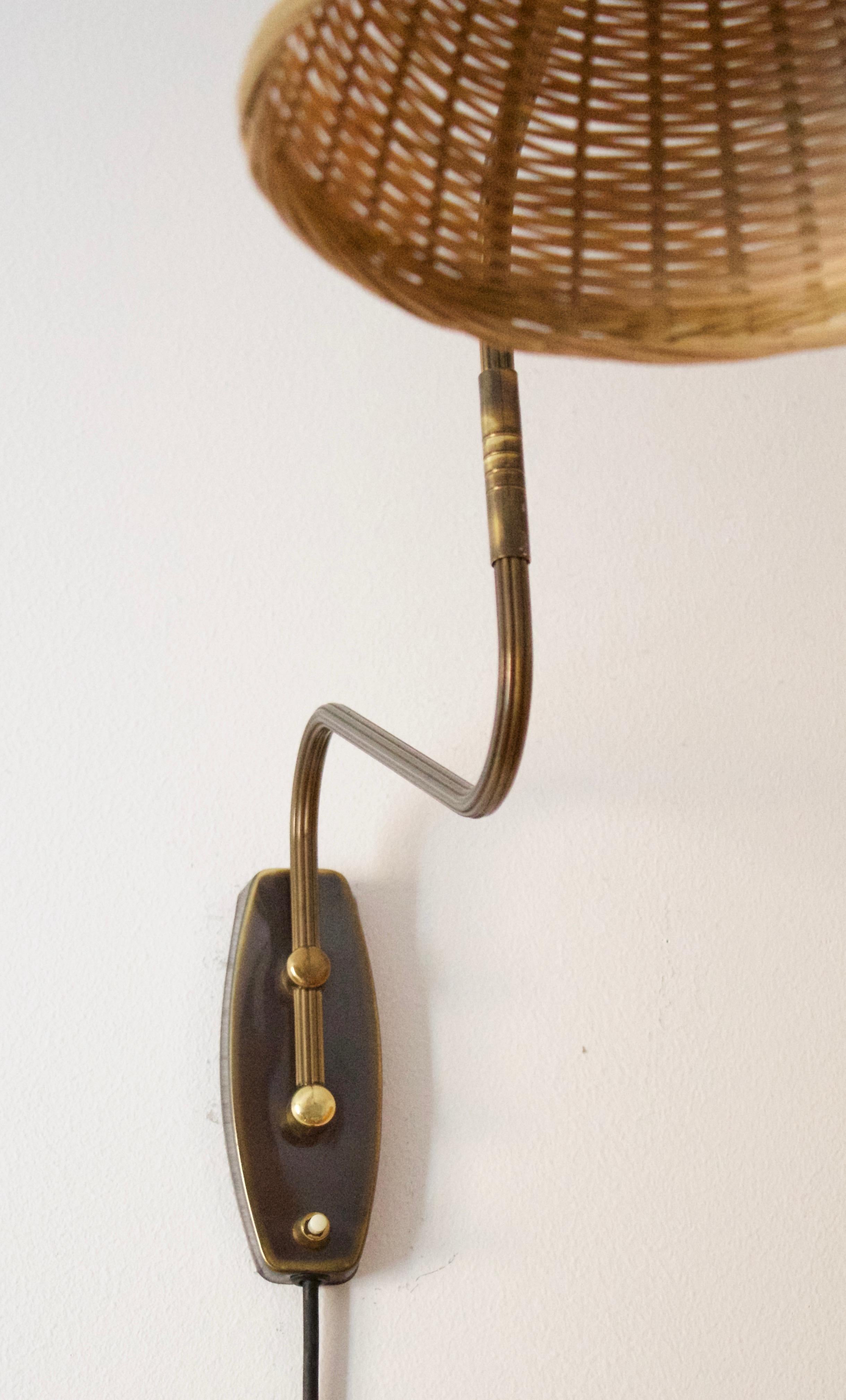 Scandinavian Modern Danish Designer, Adjustable Wall Light, Brass, Metal, Rattan, Denmark, 1940s