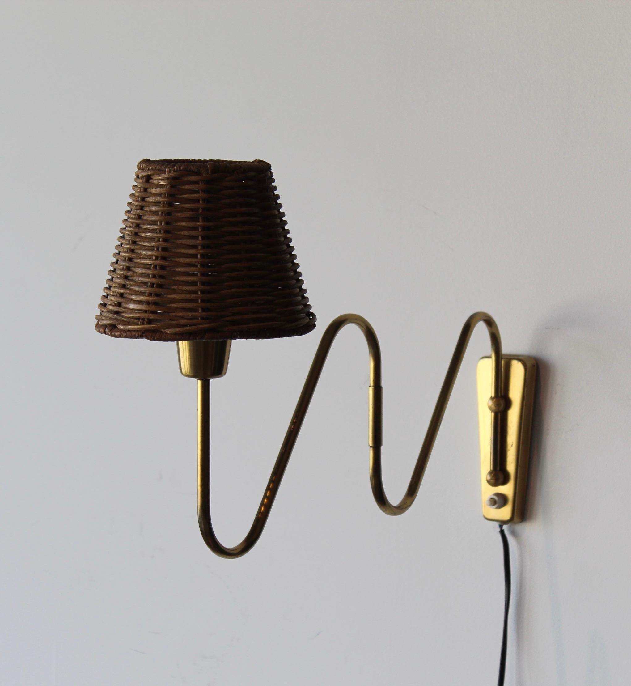 Scandinavian Modern Danish Designer, Adjustable Wall Light, Brass, Rattan, Denmark, 1940s