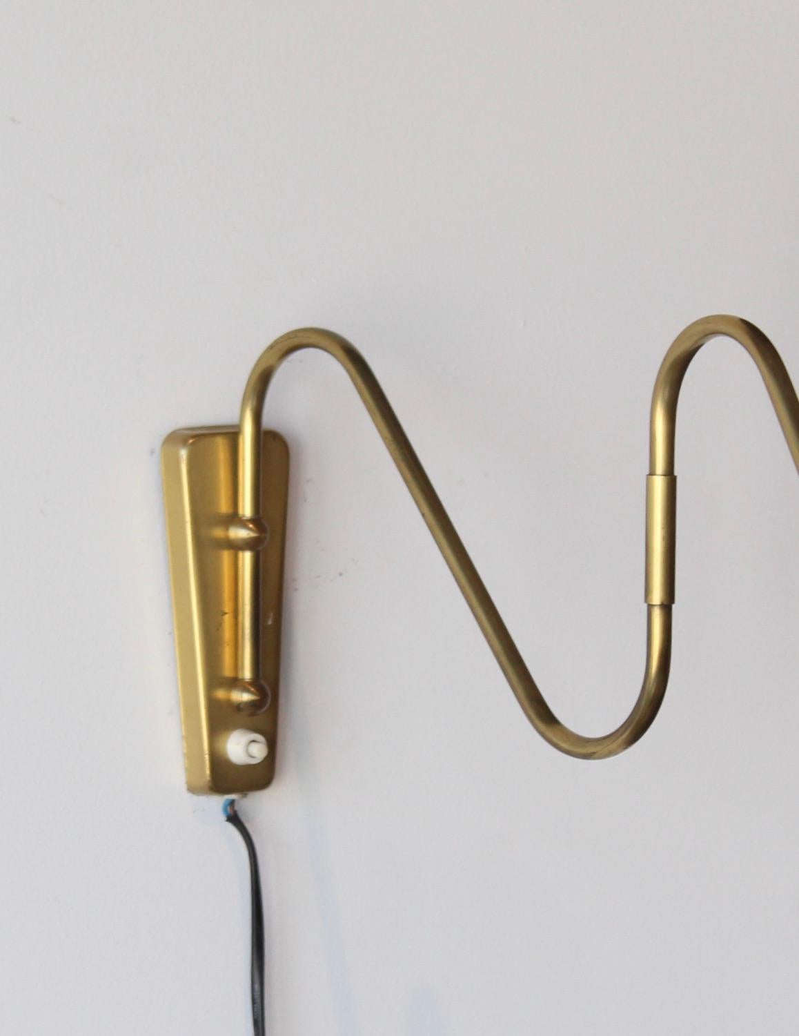 Danish Designer, Adjustable Wall Light, Brass, Rattan, Denmark, 1940s In Good Condition In High Point, NC