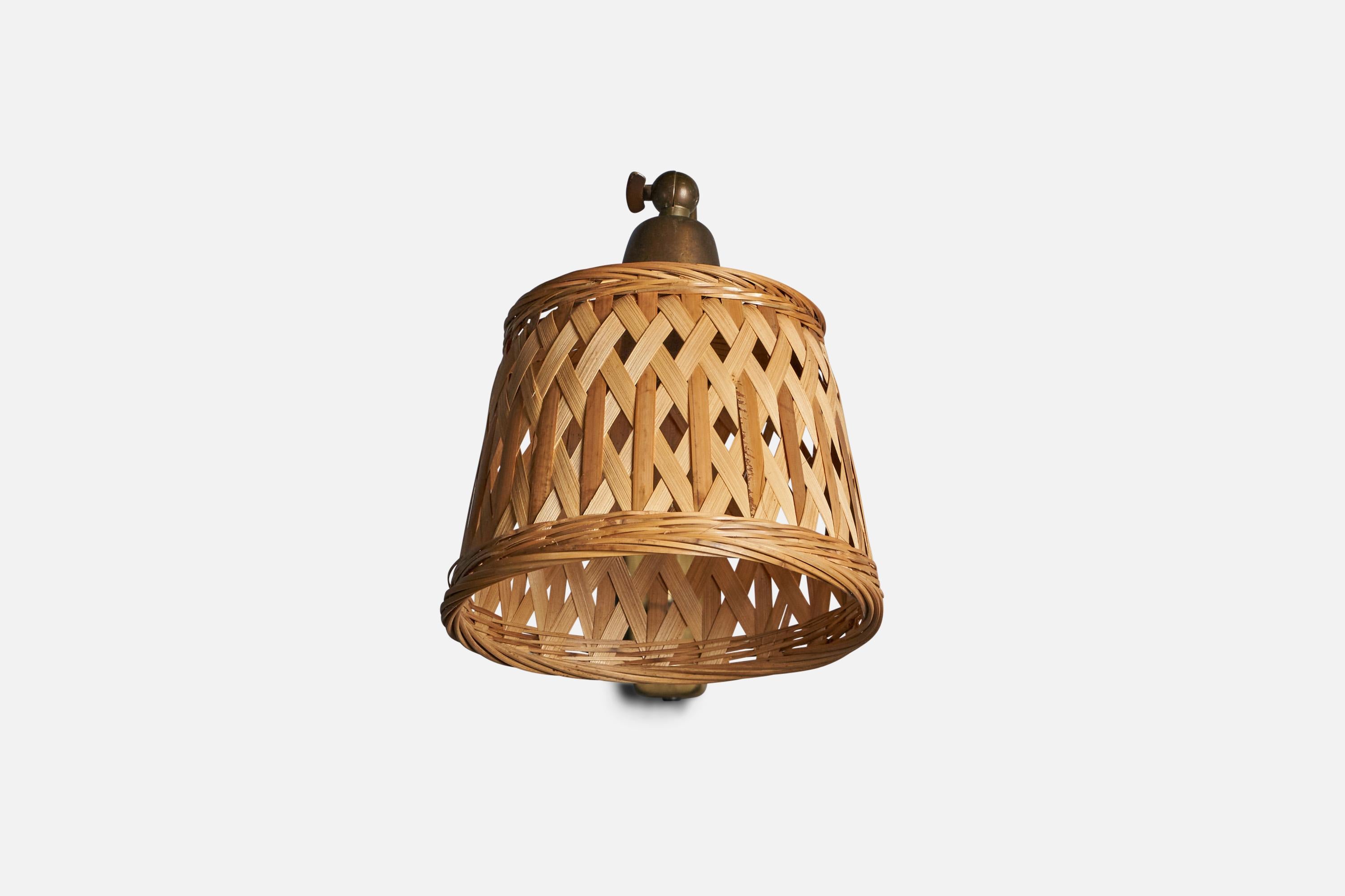 Danish Designer, Adjustable Wall Light, Brass, Rattan, Denmark, 1940s In Good Condition For Sale In High Point, NC