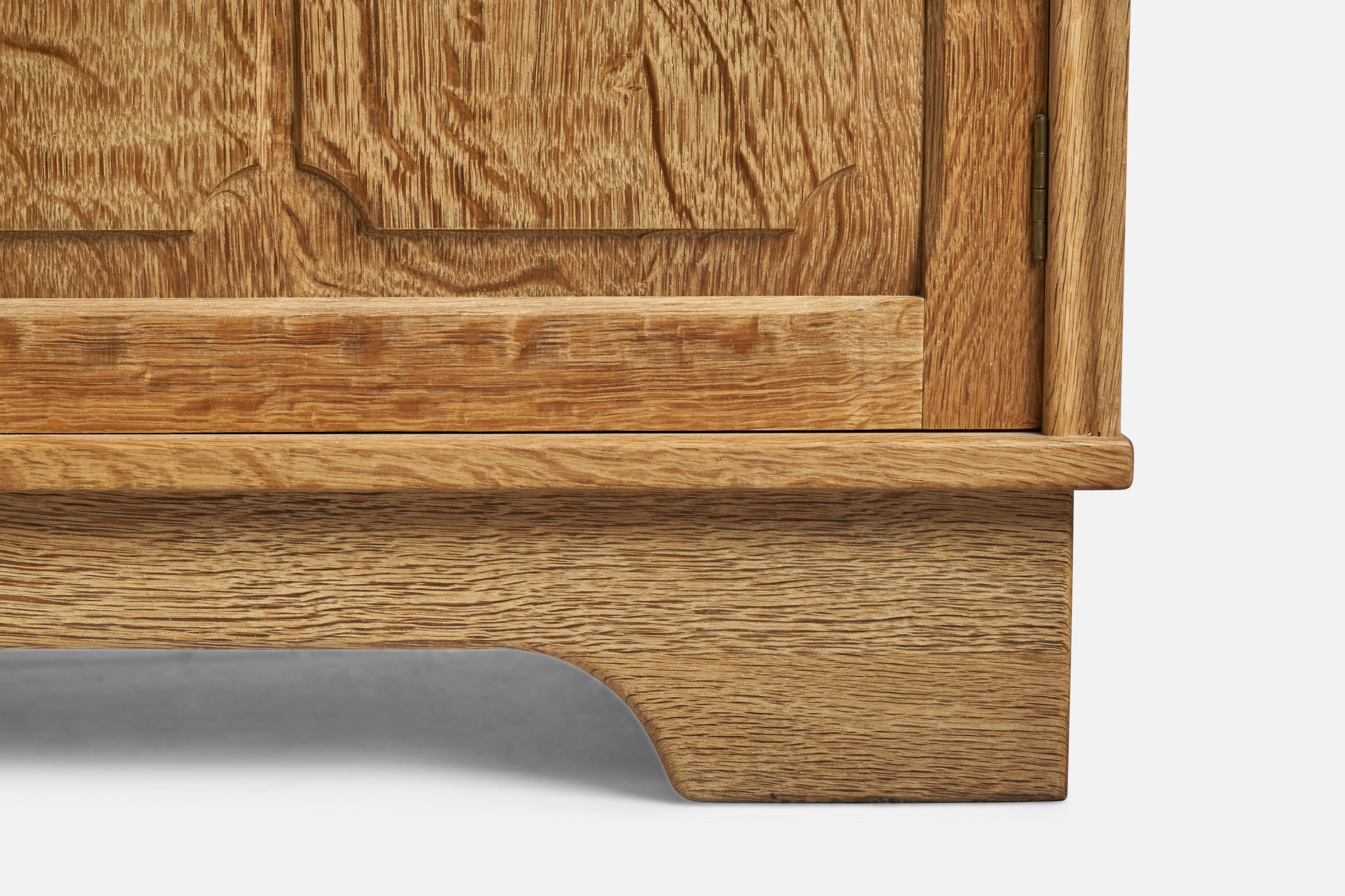 Metà XX secolo Mobile di design danese, Oak, ottone, Danimarca, anni '1940 in vendita