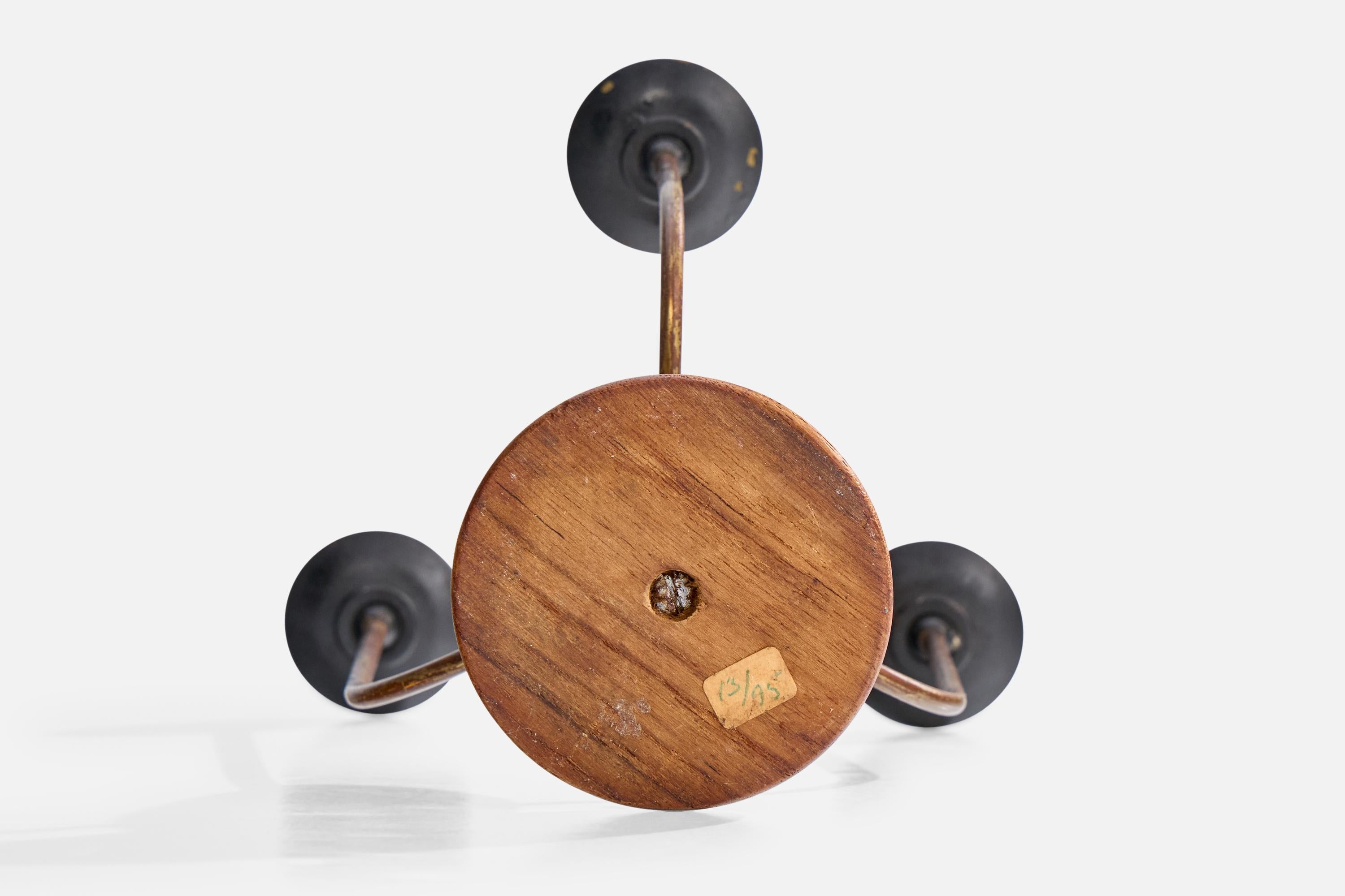 Designer danois, chandelier, laiton, teck, Danemark, années 1950 en vente 2