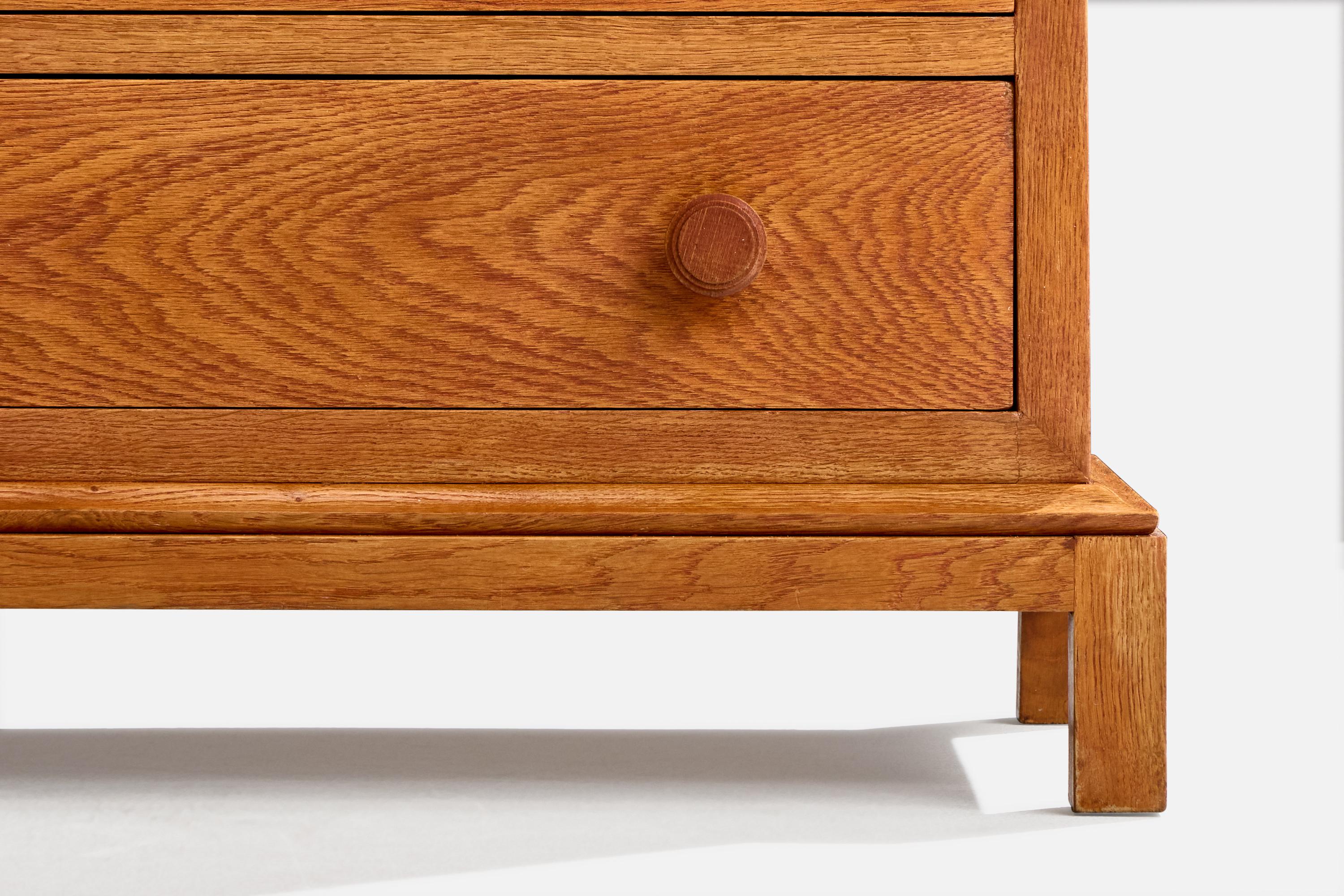 Danish Designer, Chest of Drawers, Oak, Denmark, 1940s For Sale 2