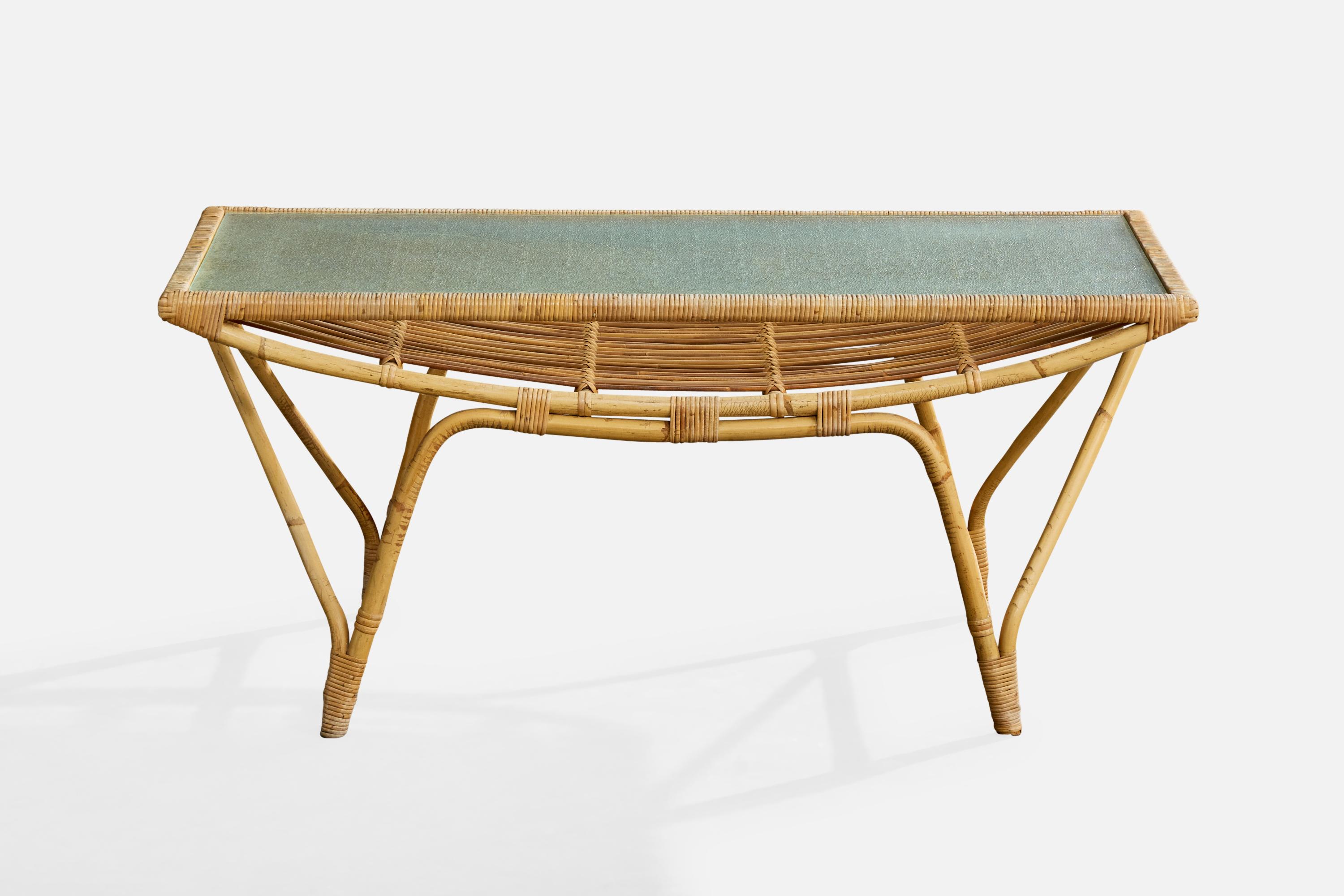Danish Designer, Coffee Table, Bamboo, Rattan, Glass, Denmark, 1950s Moderno de mediados de siglo en venta