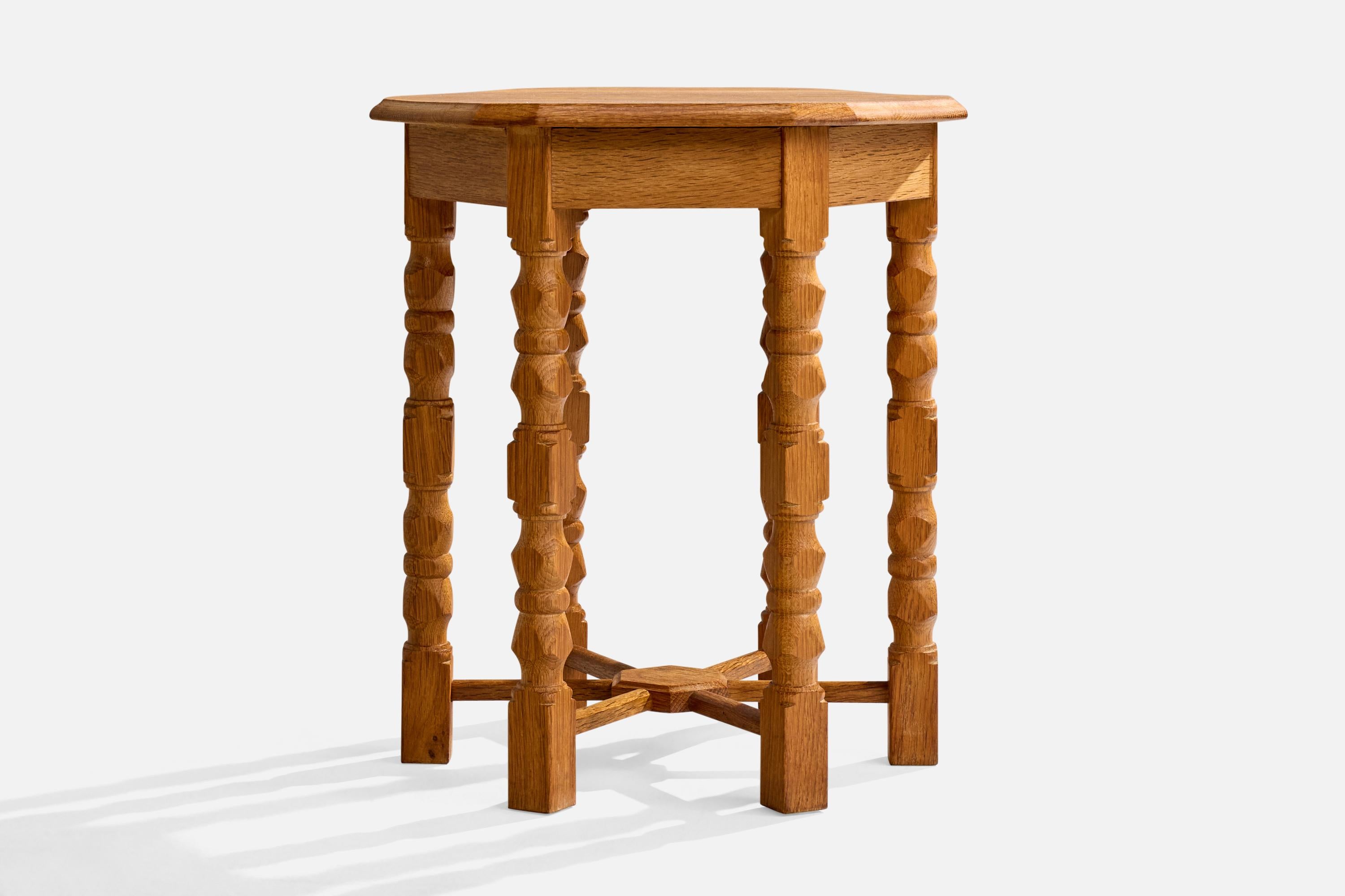 Metà XX secolo Designer danese, Tavolini, Oak, Danimarca, anni '1960 in vendita