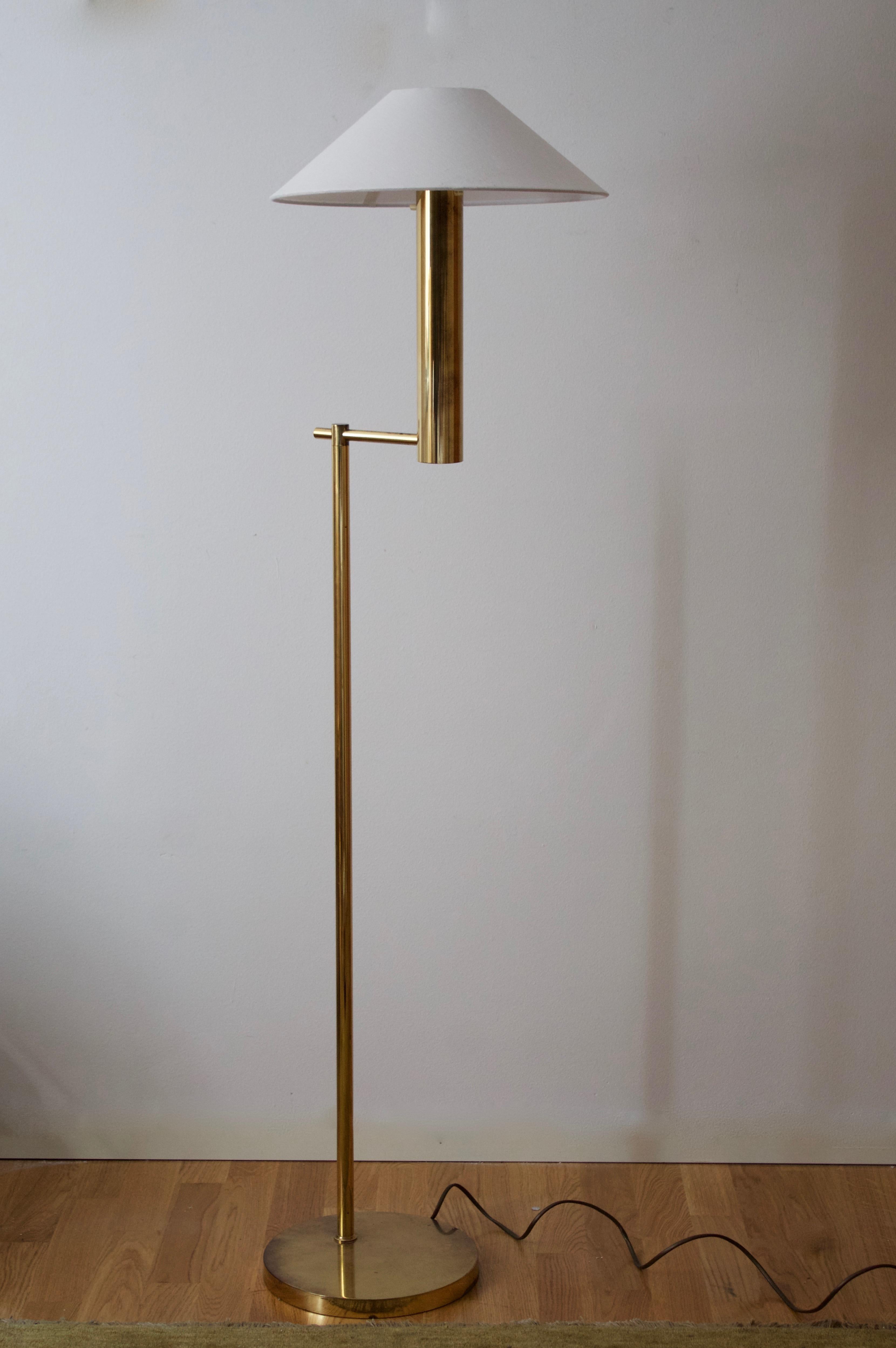 Danish Designer, Floor Lamp, Brass, Fabric, Denmark, 1970s In Good Condition In High Point, NC