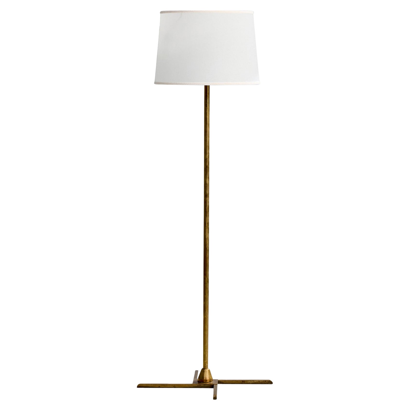 Designer danois, lampadaire, laiton, papier parchemin, Danemark, années 1930 en vente