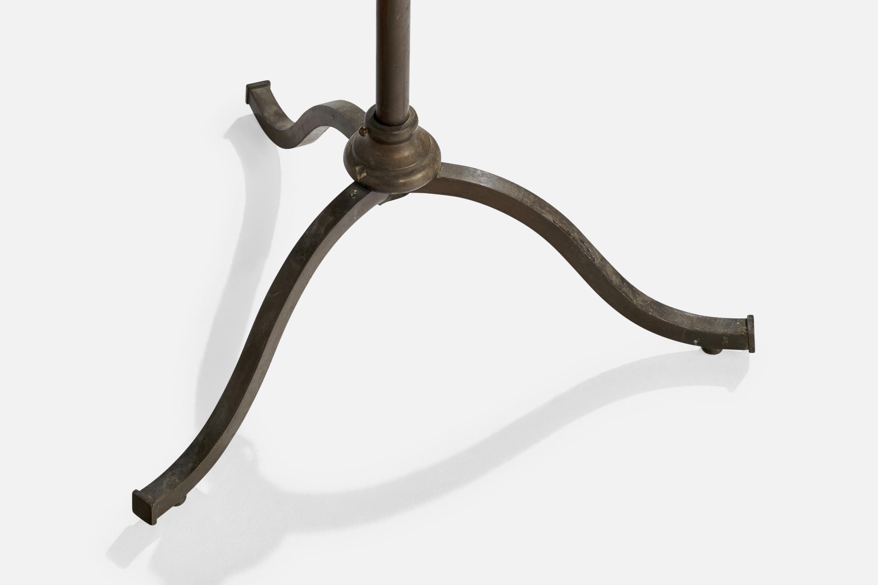 Dänische Designerin, Stehlampe, Bronze, Stoff, Dänemark, 1930er Jahre im Angebot 6