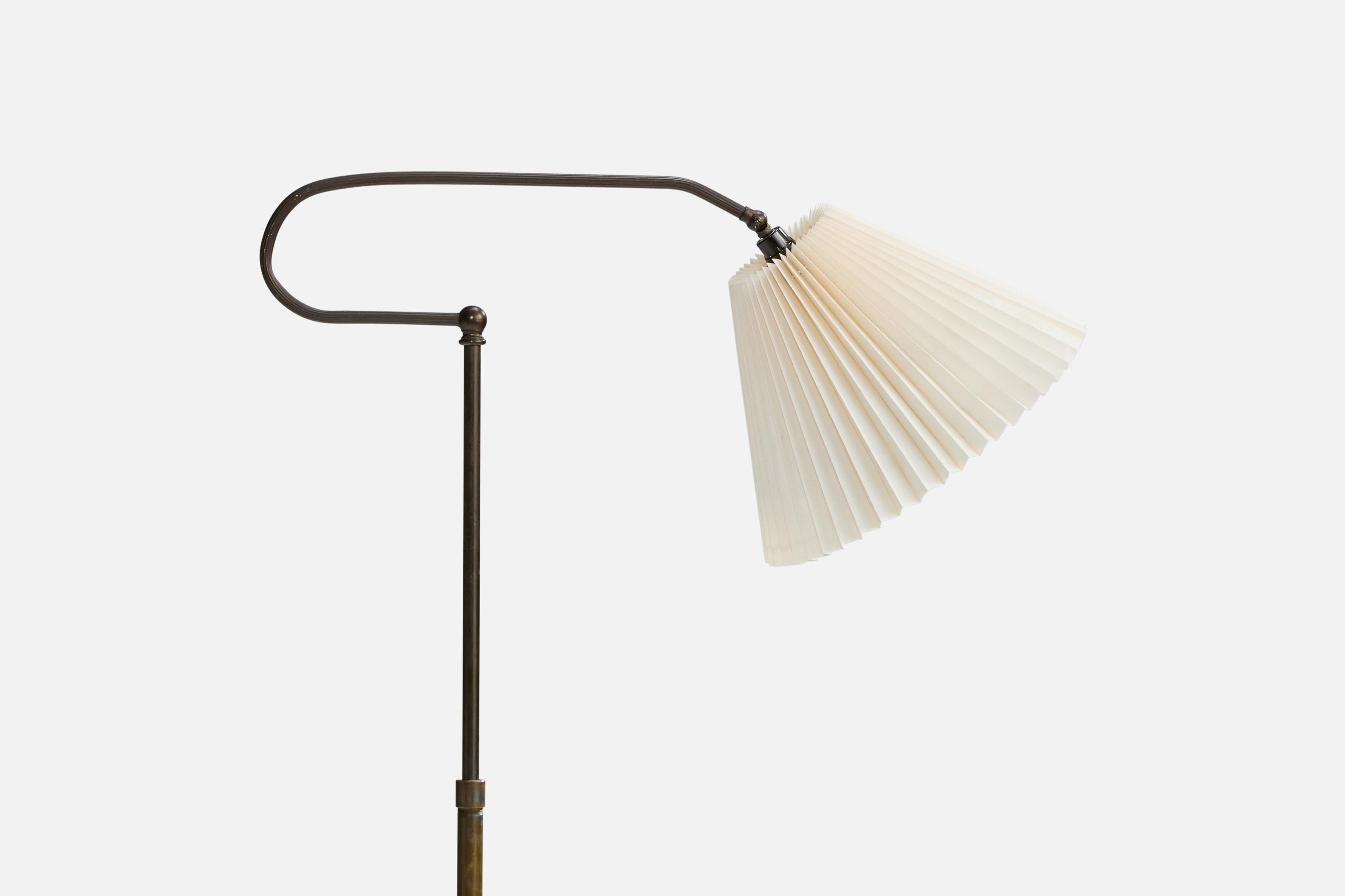 Danese Designer danese, lampada da terra, metallo, carta, Danimarca, anni '40 in vendita