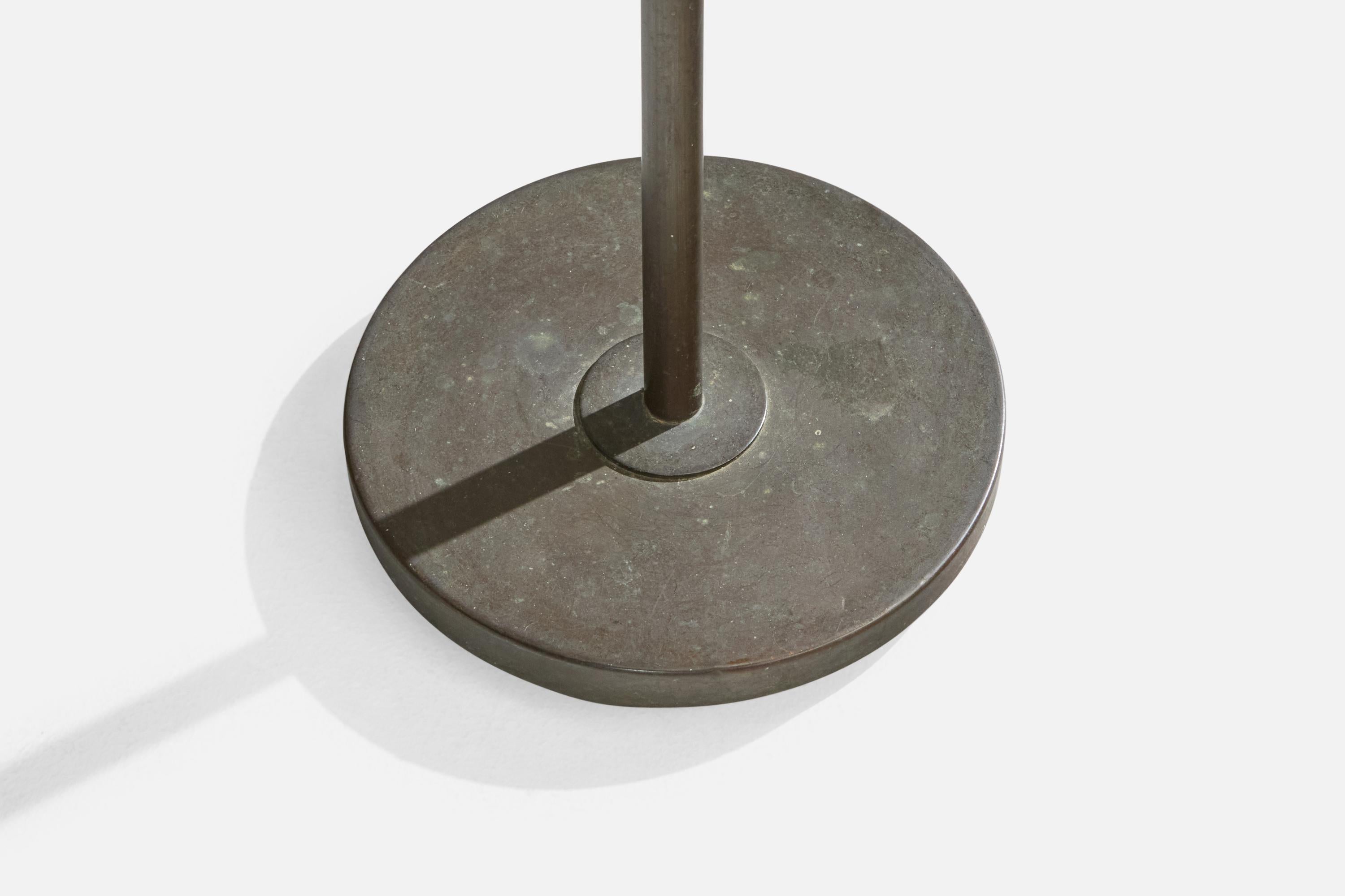 Designer danese, lampada da terra, metallo, carta, Danimarca, anni '40 in vendita 1