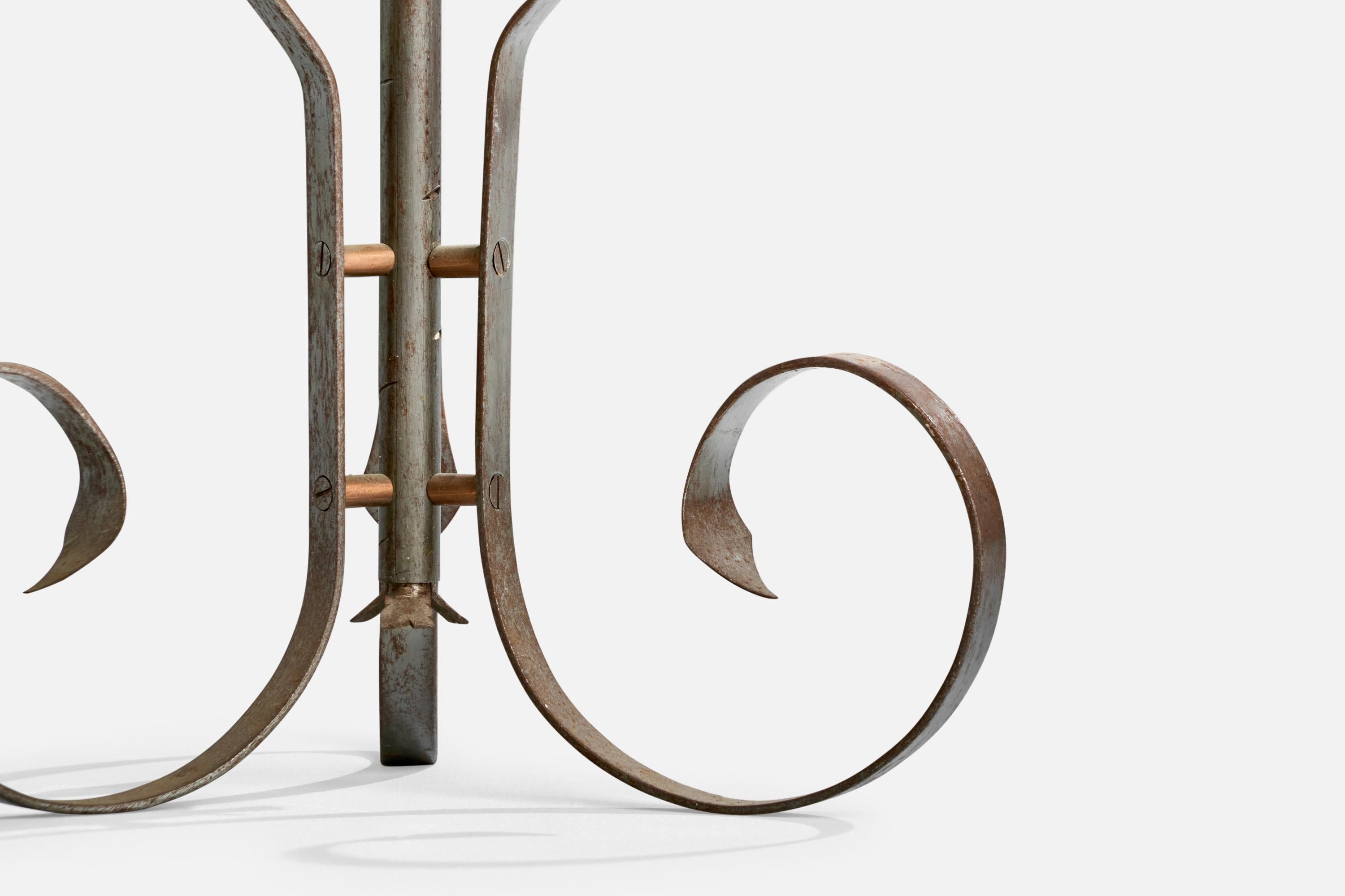 Designer danois, lampadaire, métal, rotin, Danemark, années 1930 en vente 4