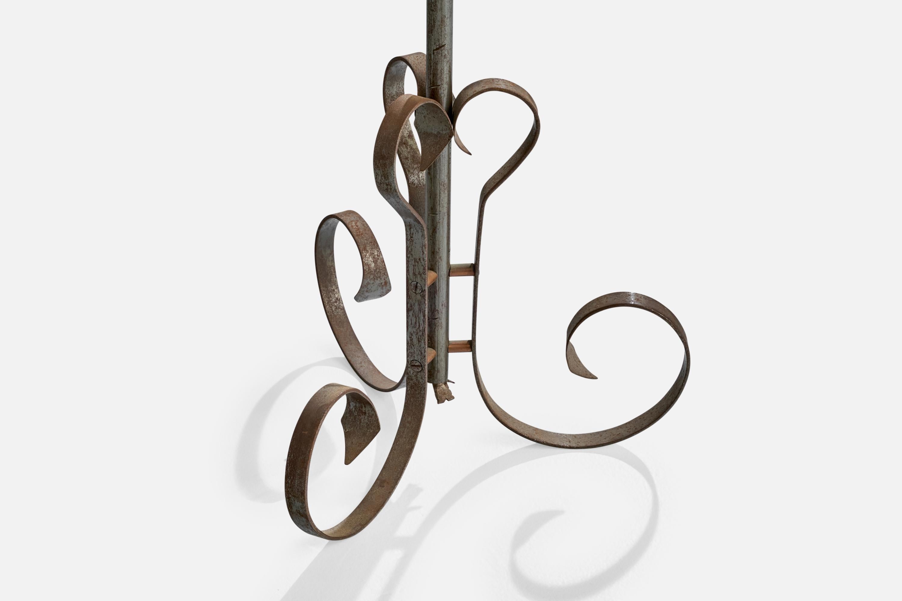 Designer danois, lampadaire, métal, rotin, Danemark, années 1930 en vente 1