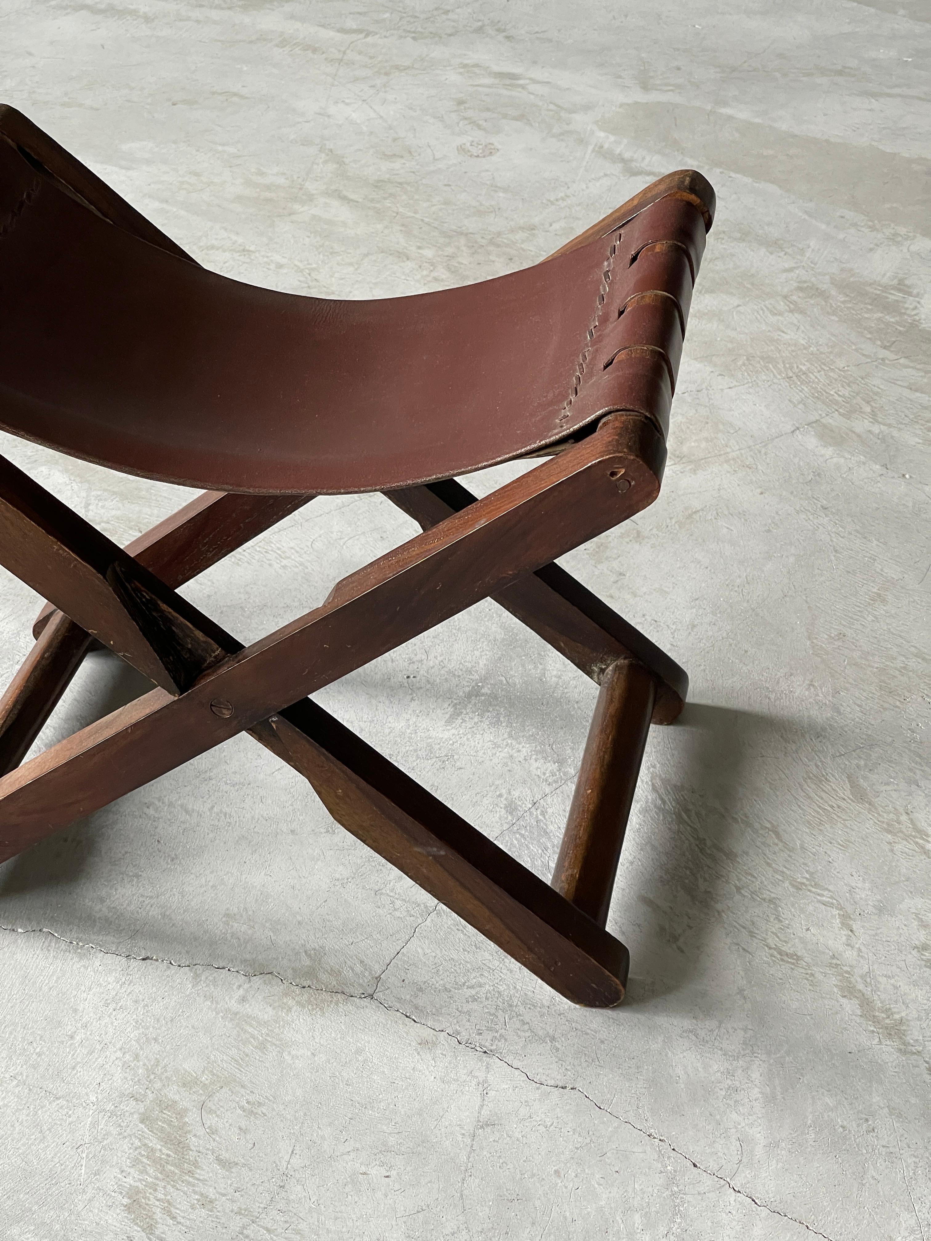 Mid-20th Century Danish Designer, Foldable Stool, Leather, Stained Wood, Denmark, 1940s