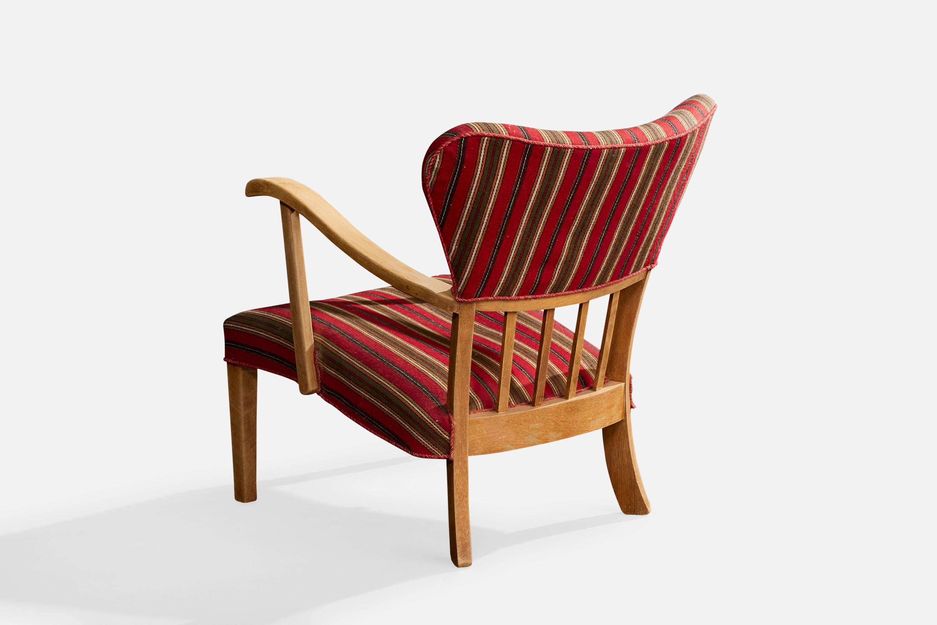 Chaise longue de designer danois, Oak Oak, tissu, Danemark, années 1940 État moyen - En vente à High Point, NC