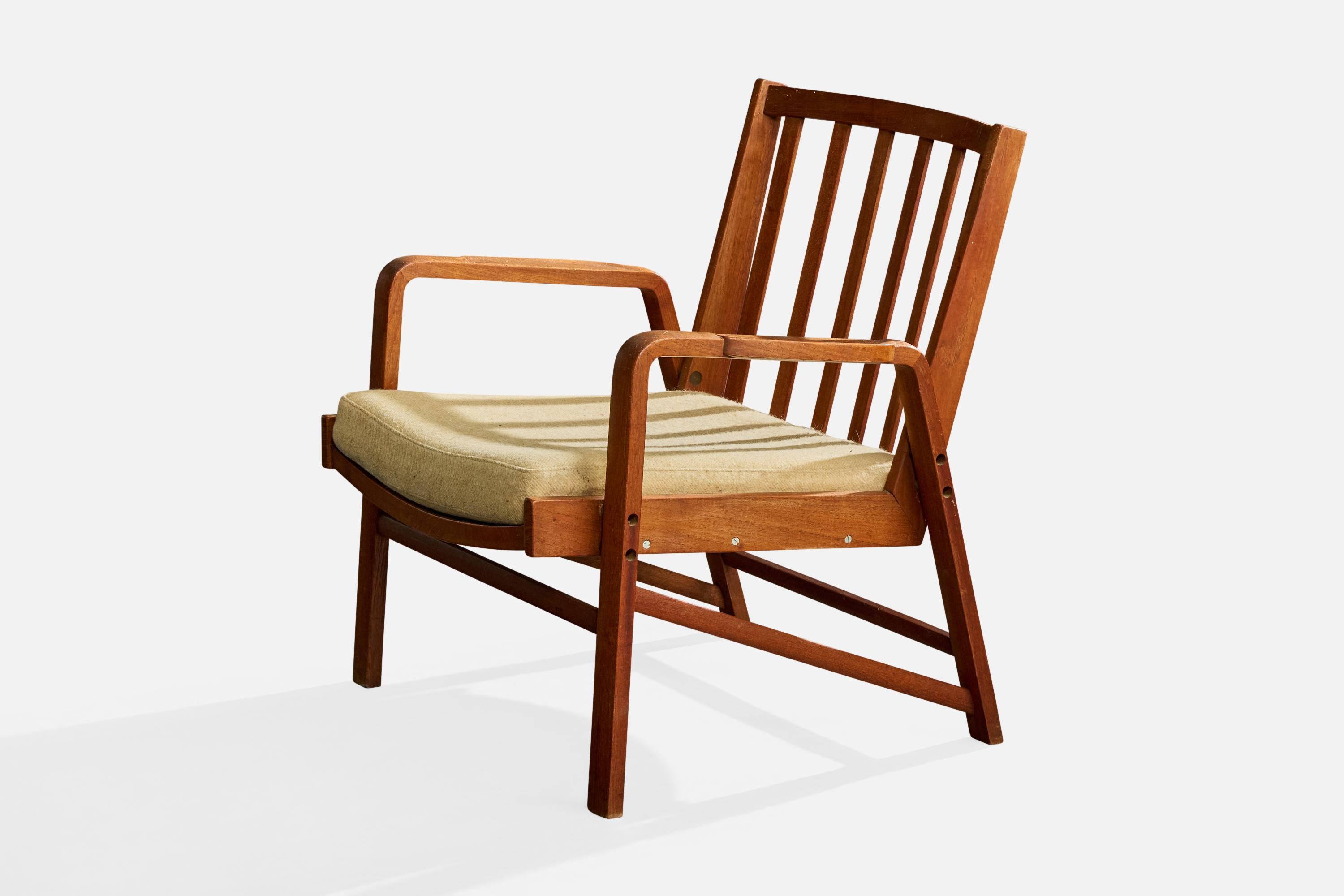 Danish Designer, Lounge Chair, Oak, Fabric, Denmark, 1960s In Fair Condition For Sale In High Point, NC