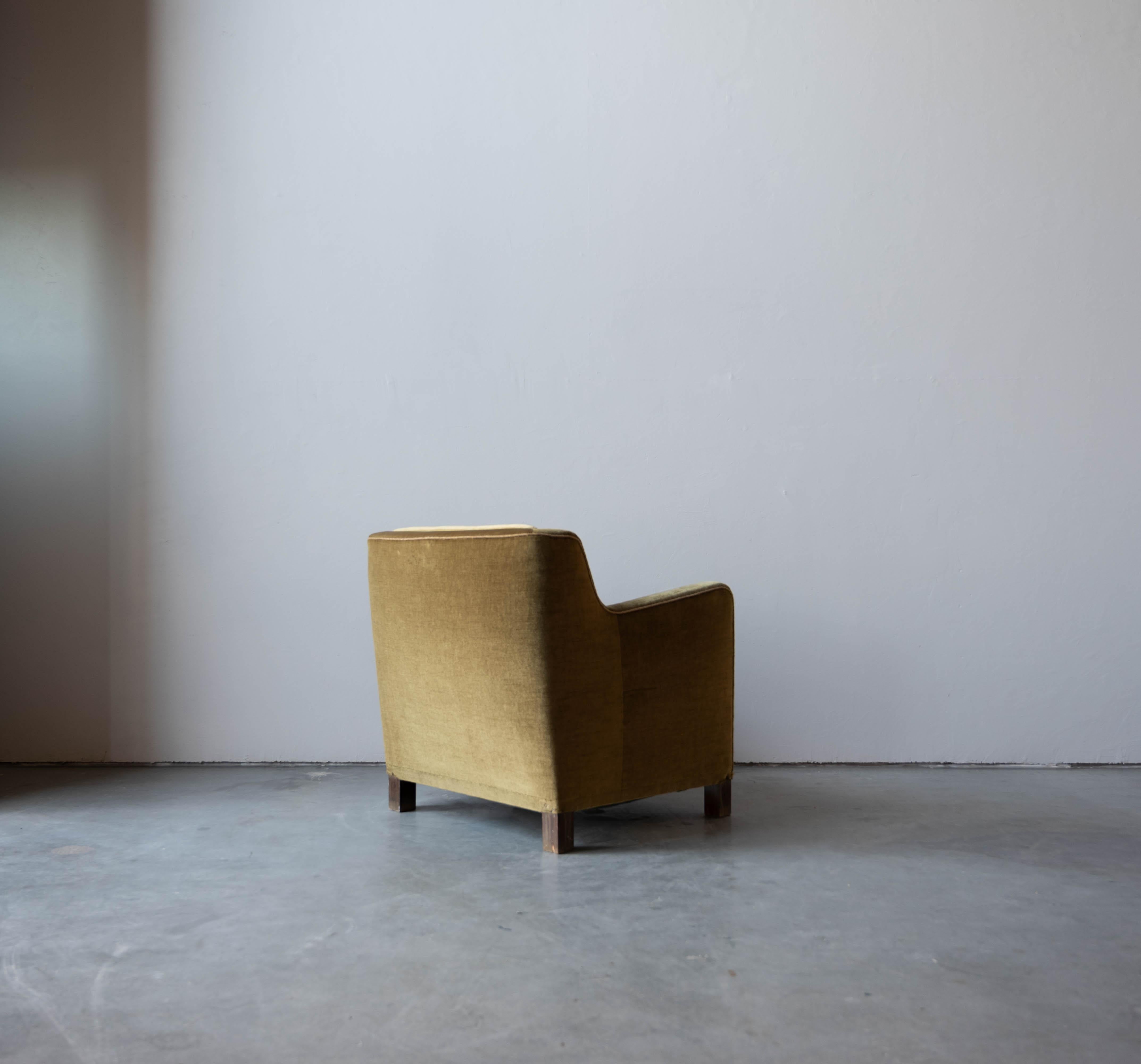 Danish Designer, Lounge Chair, Velvet, Wood, Denmark, 1940s 1
