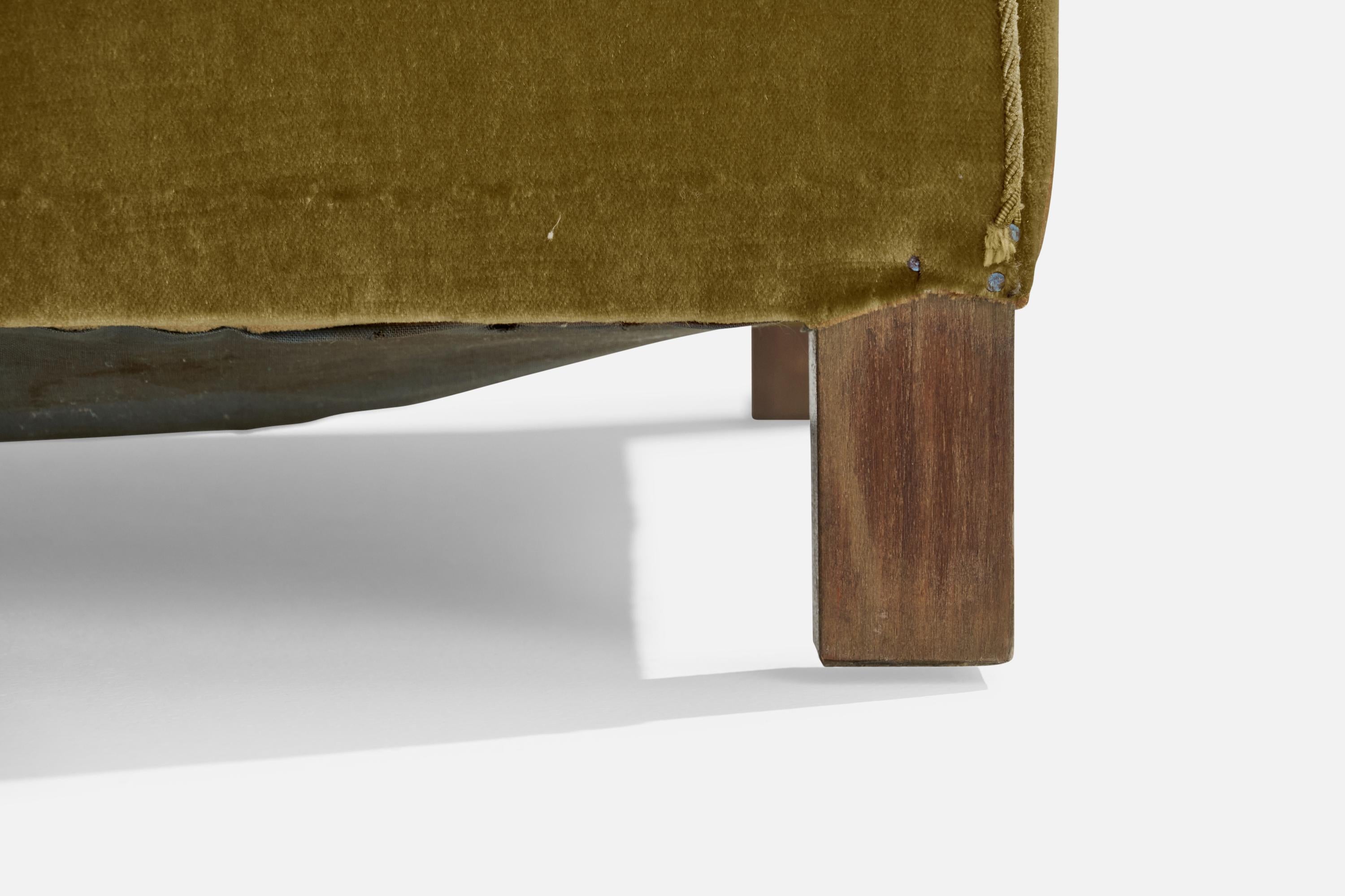Danish Designer, Lounge Chair, Velvet, Wood, Denmark, 1940s For Sale 2