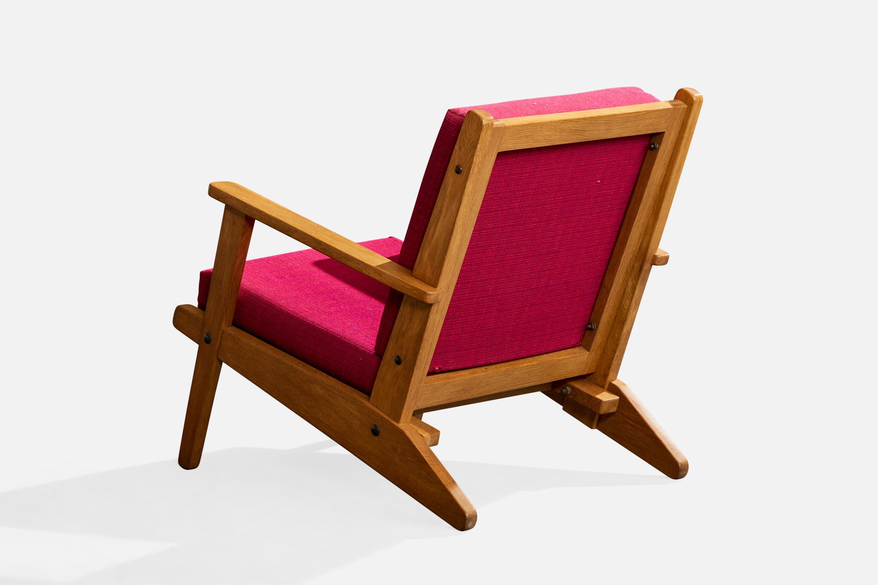 Danish Designer, Lounge Chairs, Pine, Fabric, Denmark, 1960s en Bastante bueno estado para la venta en High Point, NC